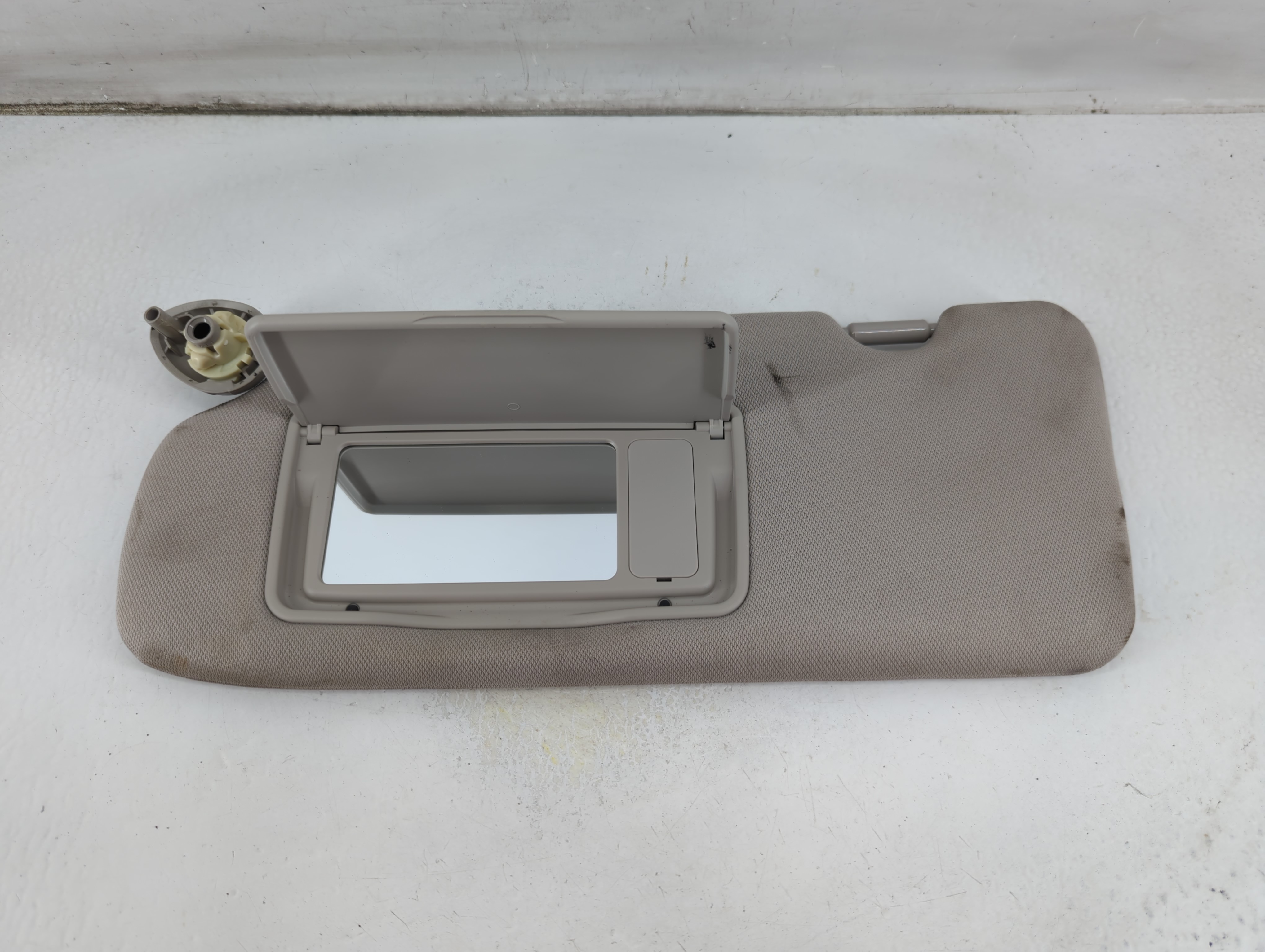 2024 Honda Cr-v Driver Sun Visor Mirror Left Sunvisor Grey 1057160 - Oemusedautoparts1.com