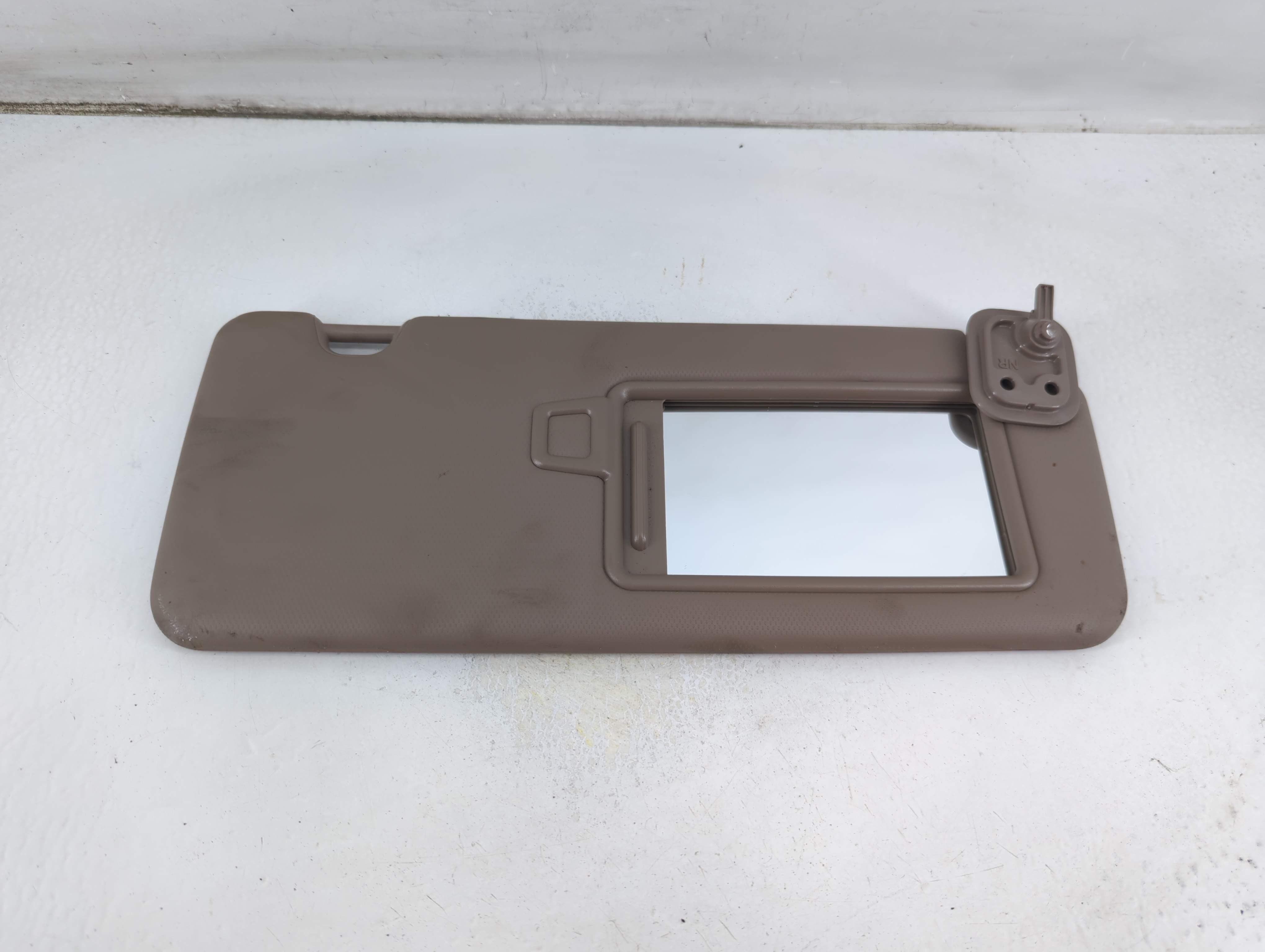 2016-2021 Hyundai Tucson Passenger Sun Visor Mirror Right Sunvisor 1057170 - Oemusedautoparts1.com
