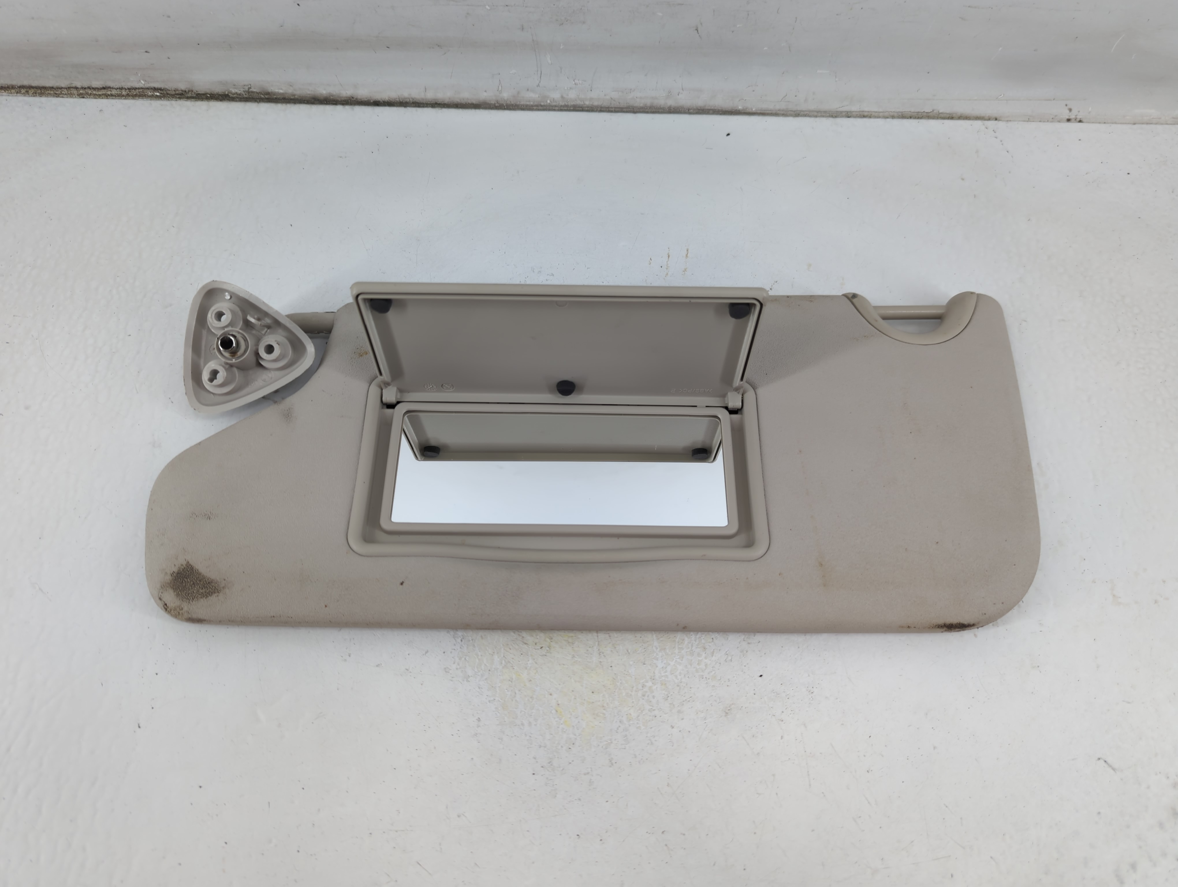 2018 Dodge Journey Driver Sun Visor Mirror Left Sunvisor Grey 1057175 - Oemusedautoparts1.com