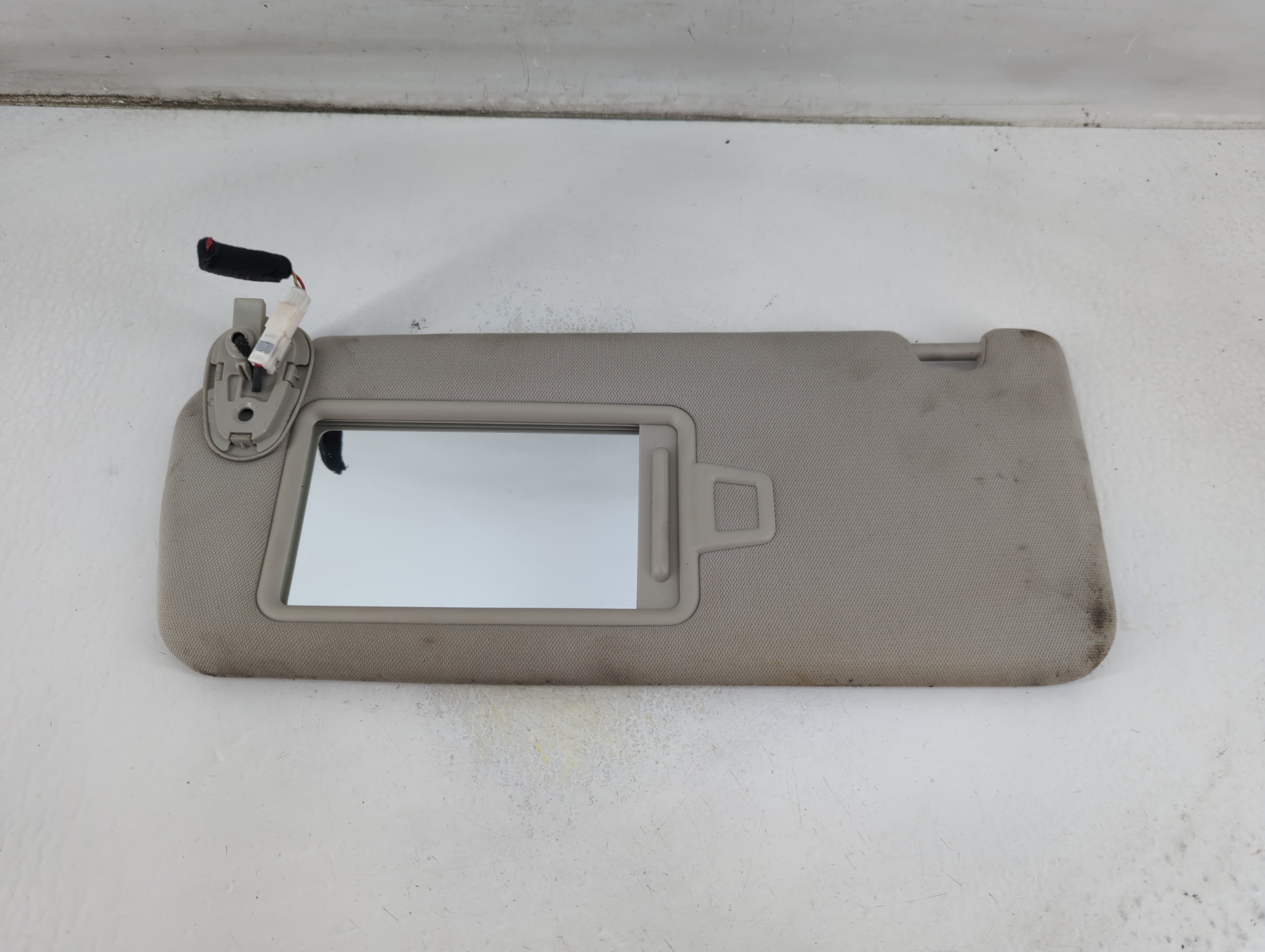 Picture of 2021-2021 Kia K5 Driver Sun Visor Mirror Left Sunvisor Grey 1057200