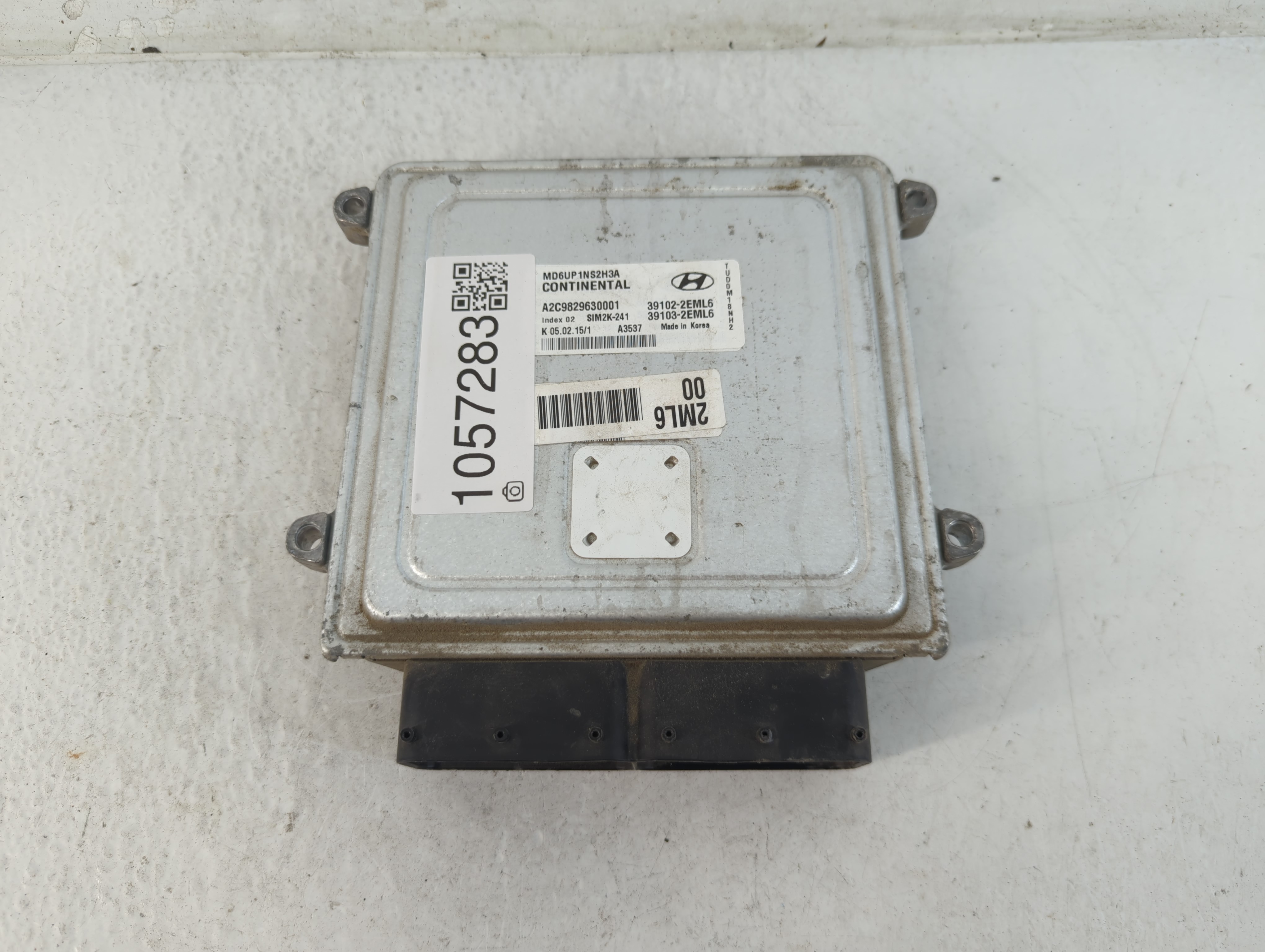 Picture of 2014-2016 Hyundai Elantra Engine Control Computer Ecu Pcm Ecm Pcu Oem 1057283