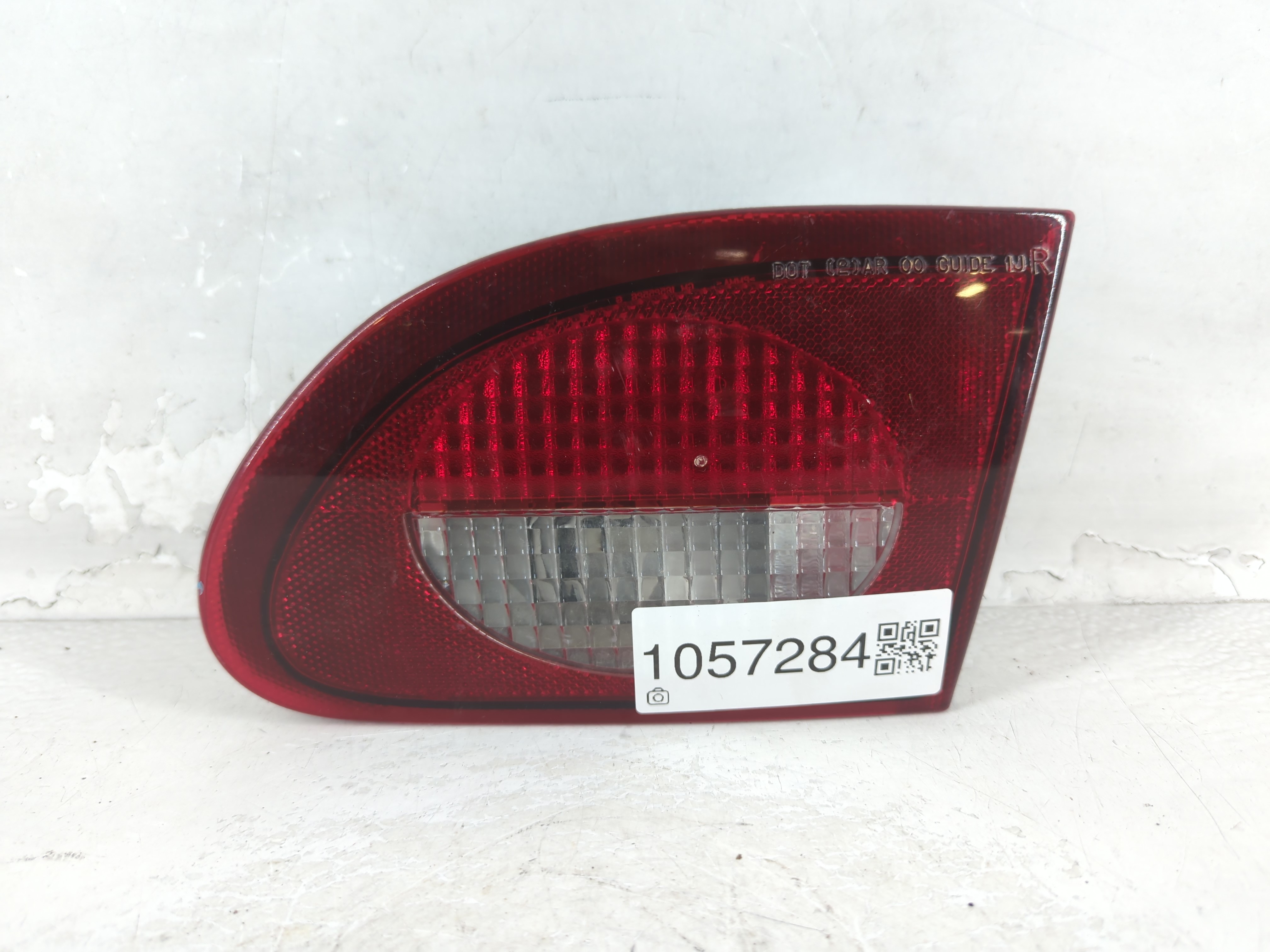 Picture of 2000 Chevrolet Cavalier Passenger Right Side Tail Light Taillight Oem 1057284