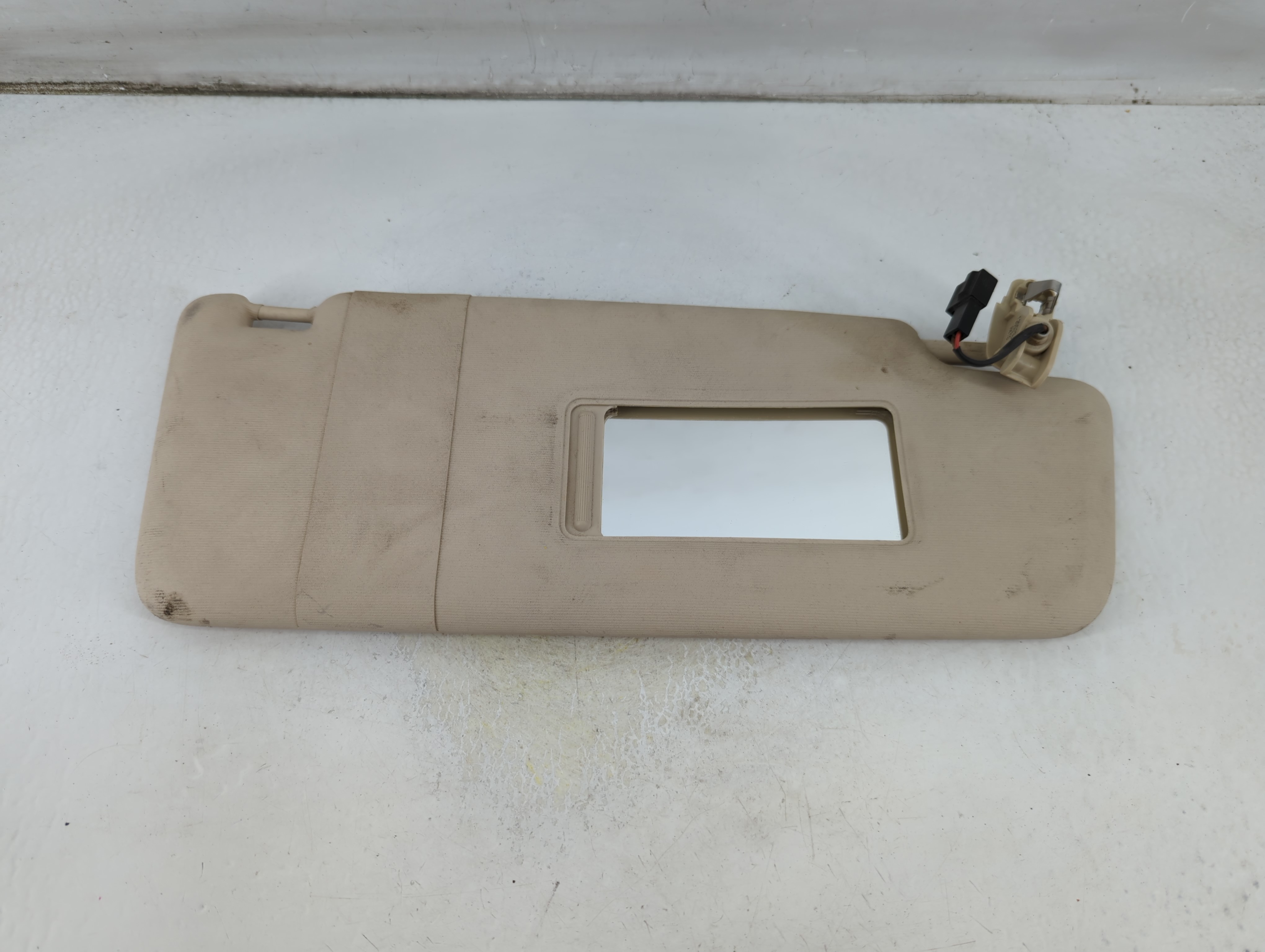 Picture of 2012-2020 Volkswagen Passat Passenger Sun Visor Mirror Right Sunvisor 1057511