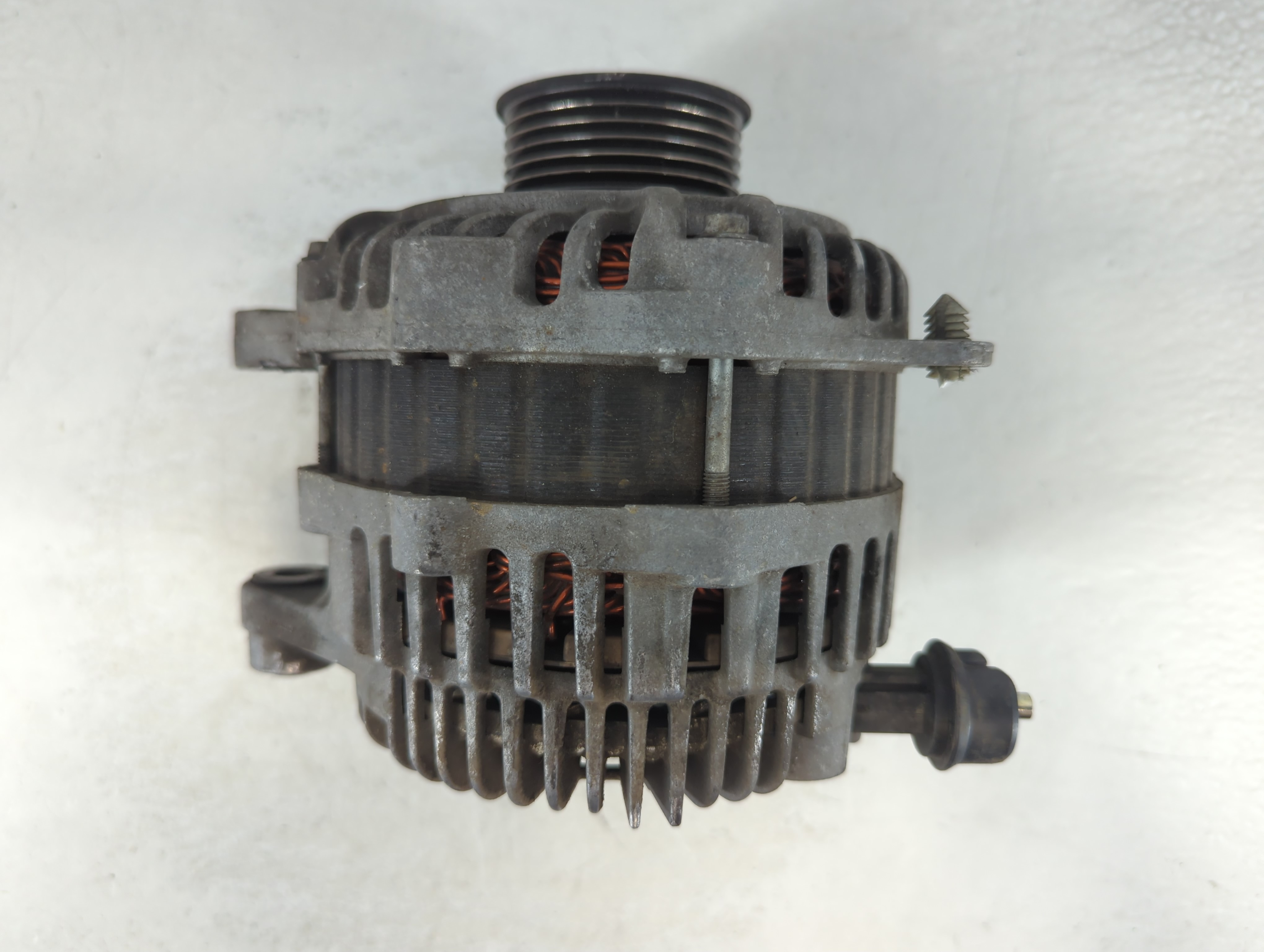 Picture of 2007-2012 Lincoln Mkz Alternator Generator Charging Assembly Engine Oem 1057596
