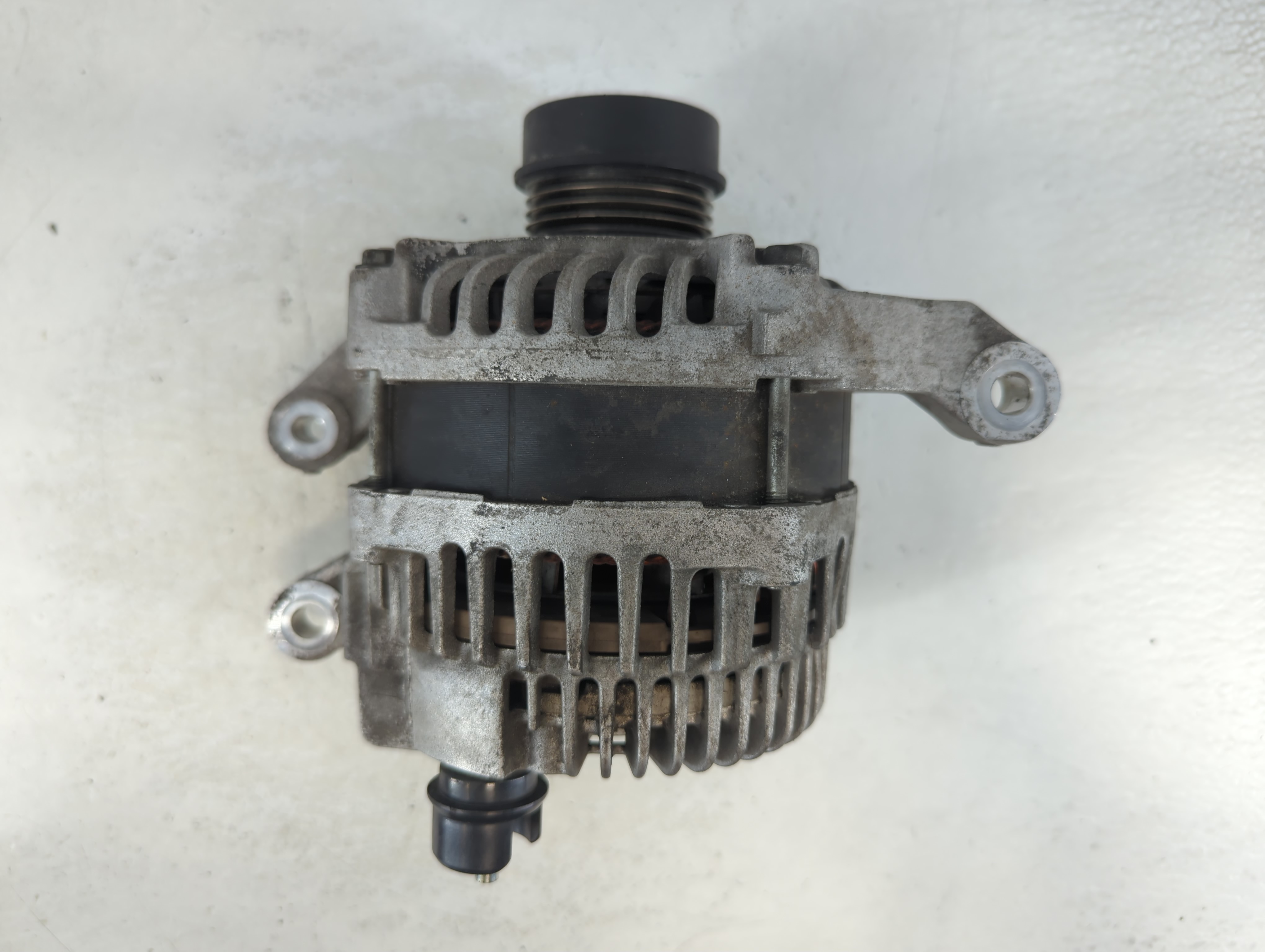 2013-2019 Ford Escape Alternator Generator Charging Assembly Engine Oem 1057597 - Oemusedautoparts1.com