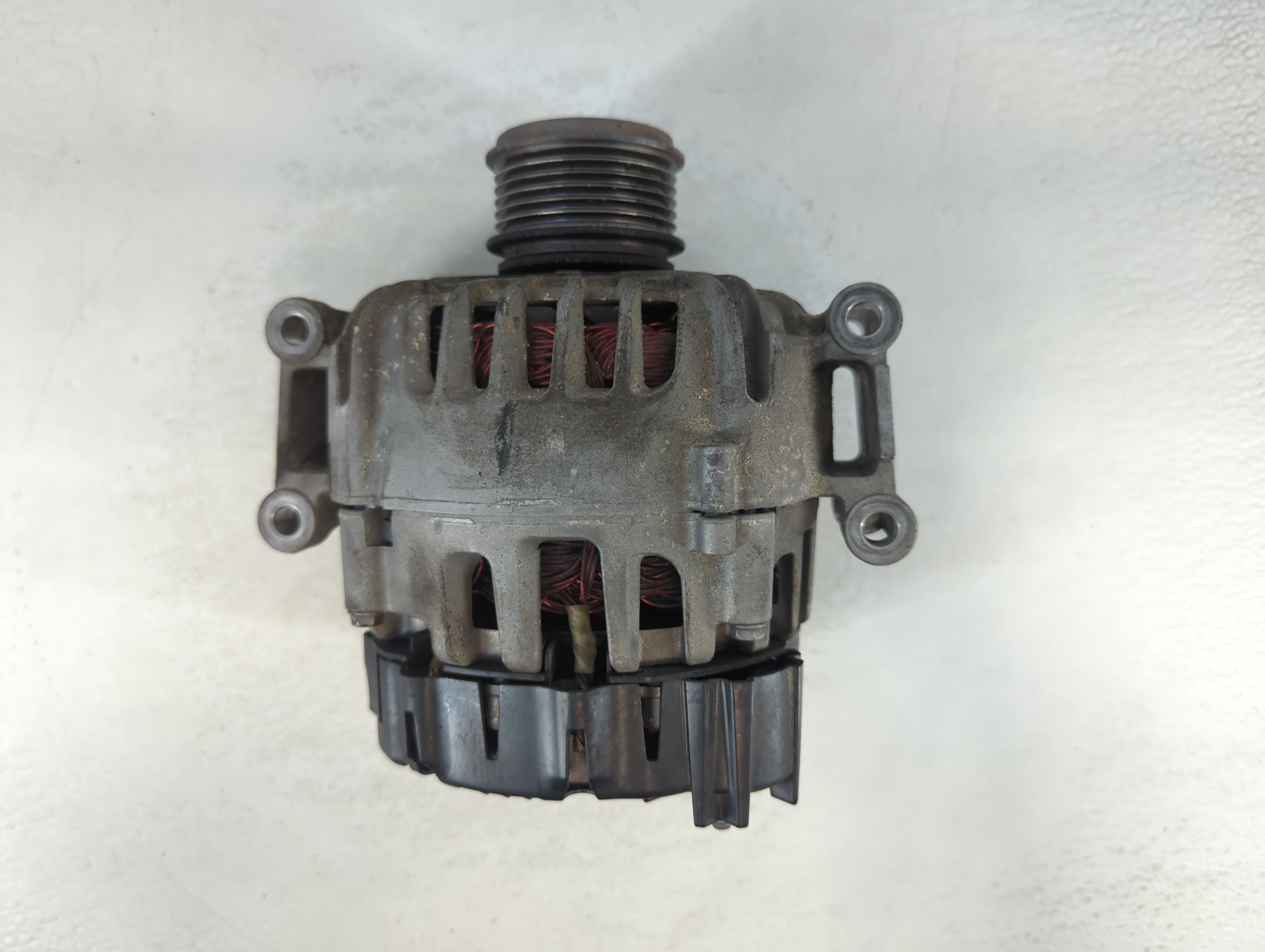 2013 Volkswagen Beetle Alternator Generator Charging Assembly Engine Oem 1057614 - Oemusedautoparts1.com