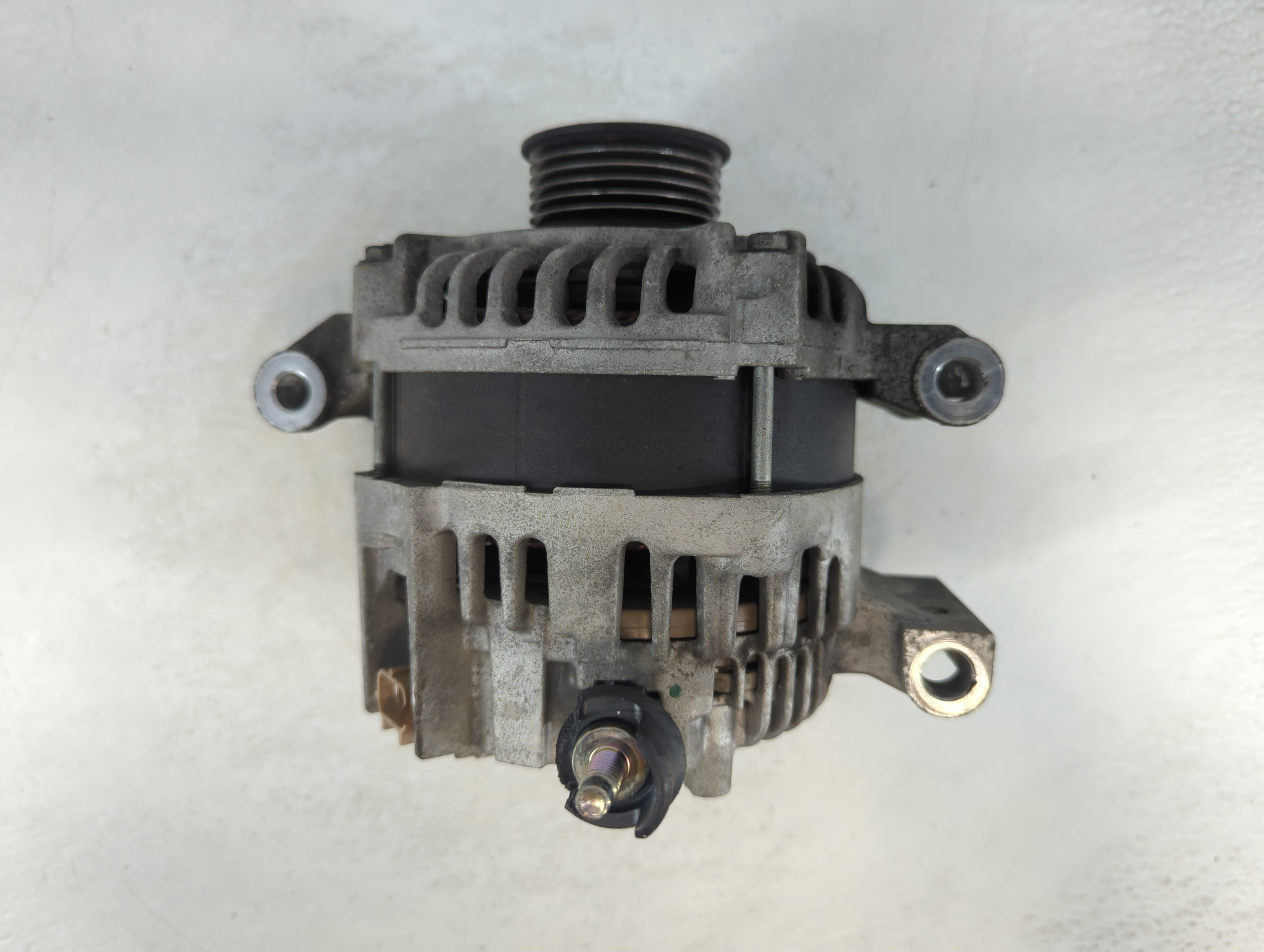 2010-2012 Ford Fusion Alternator Generator Charging Assembly Engine Oem 1057622 - Oemusedautoparts1.com