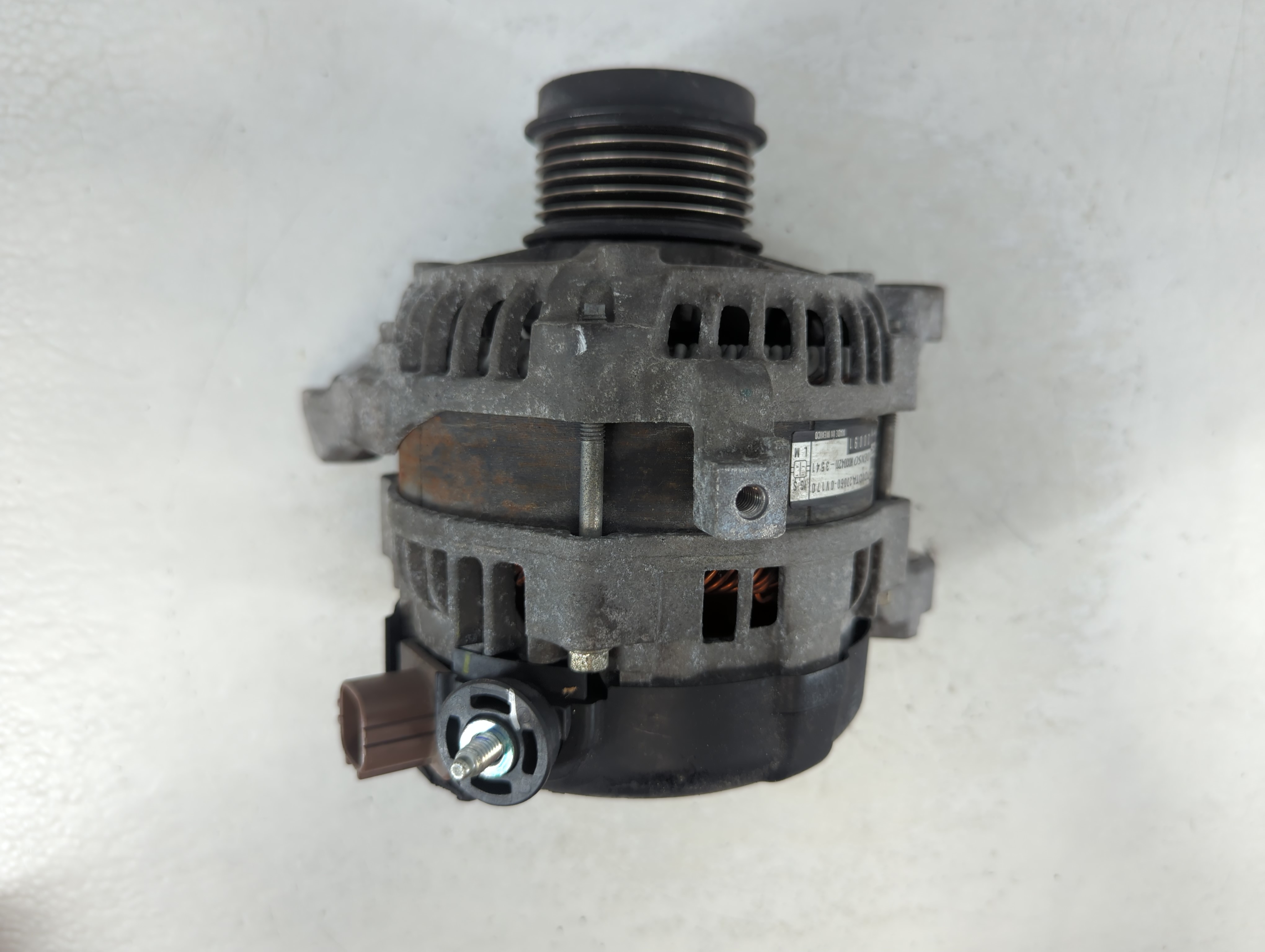 2015-2017 Toyota Camry Alternator Generator Charging Assembly Engine Oem 1057625 - Oemusedautoparts1.com