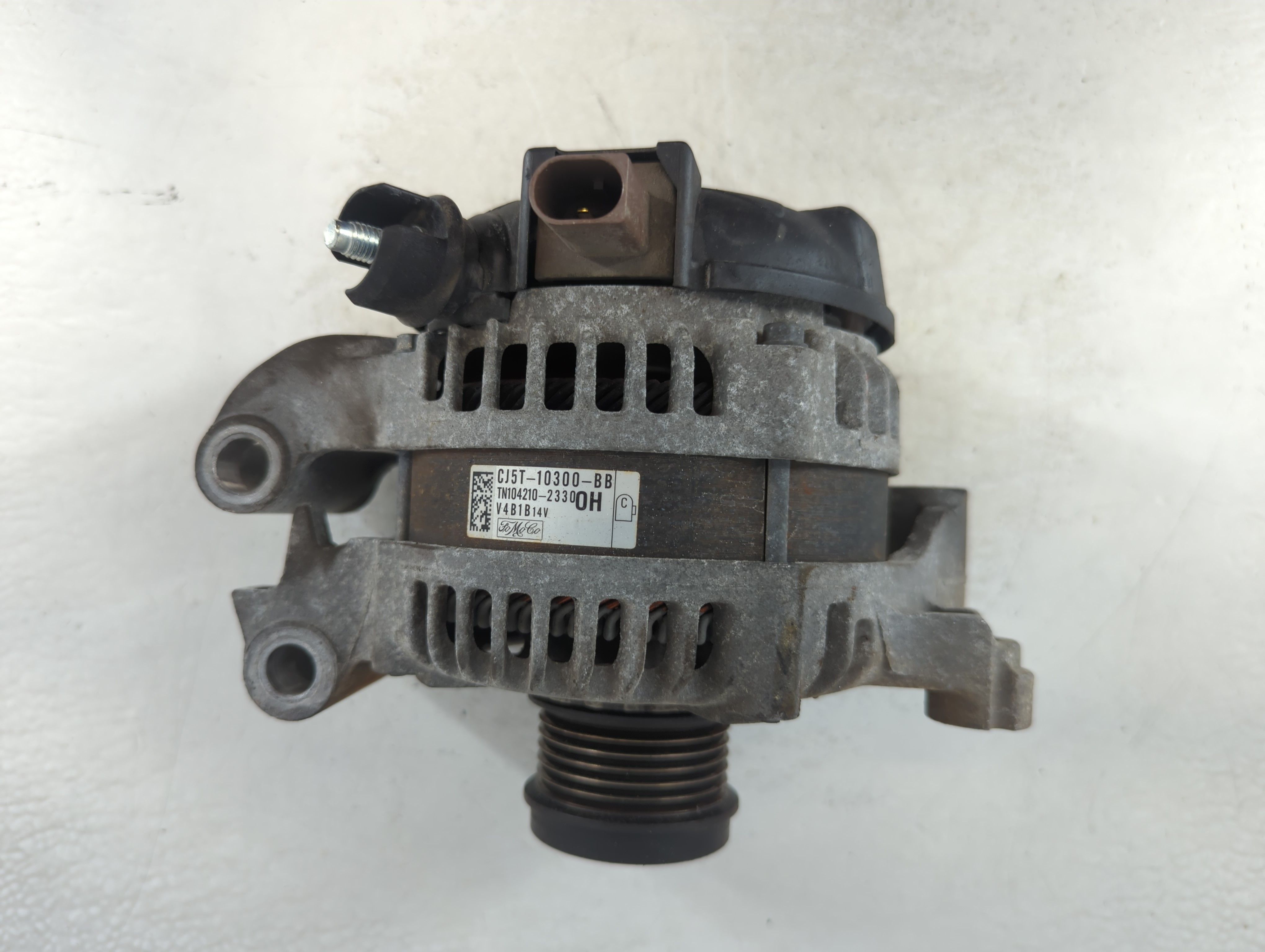 2013-2019 Ford Escape Alternator Generator Charging Assembly Engine Oem 1057650 - Oemusedautoparts1.com