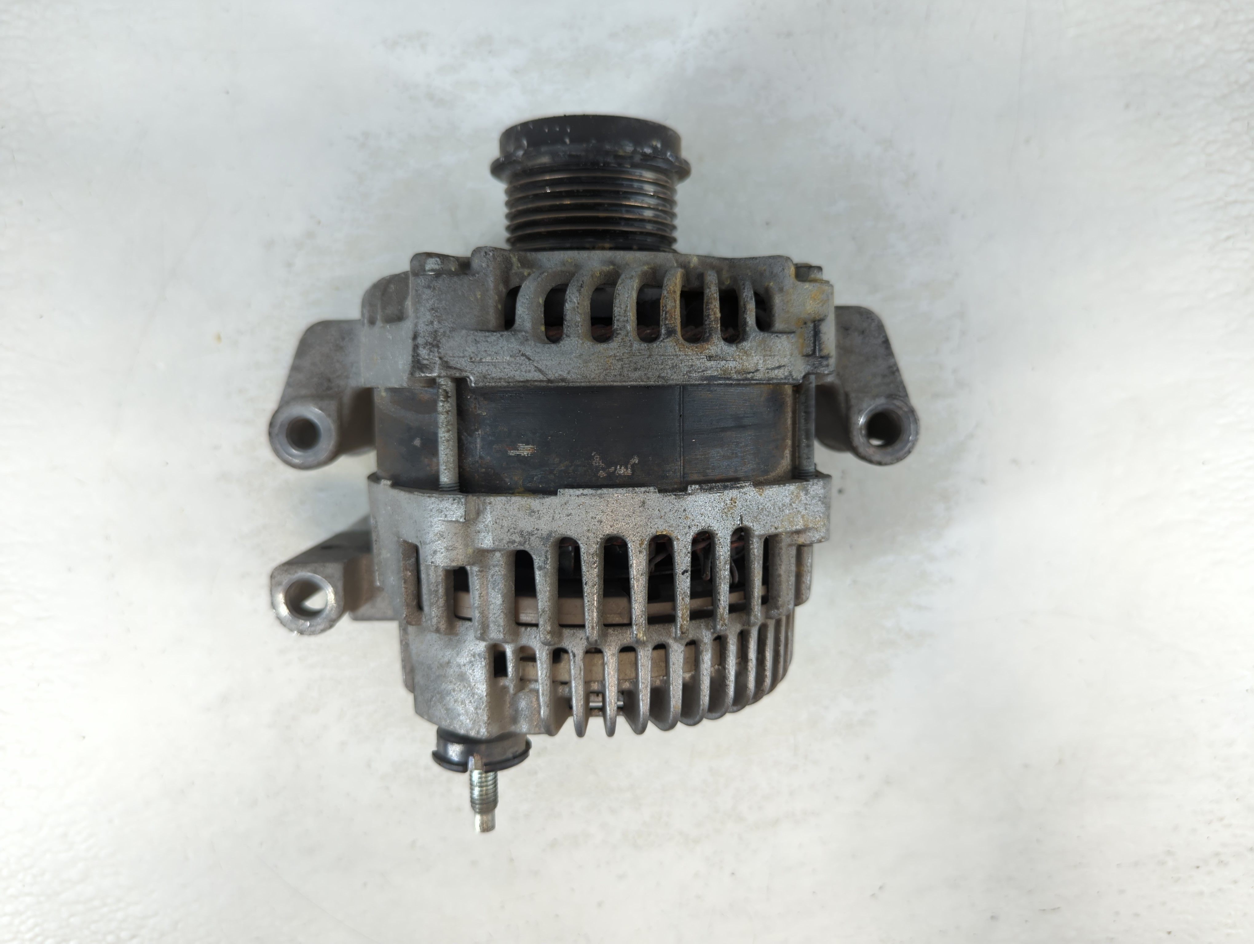 Picture of 2015 Jeep Renegade Alternator Generator Charging Assembly Engine Oem 1057701