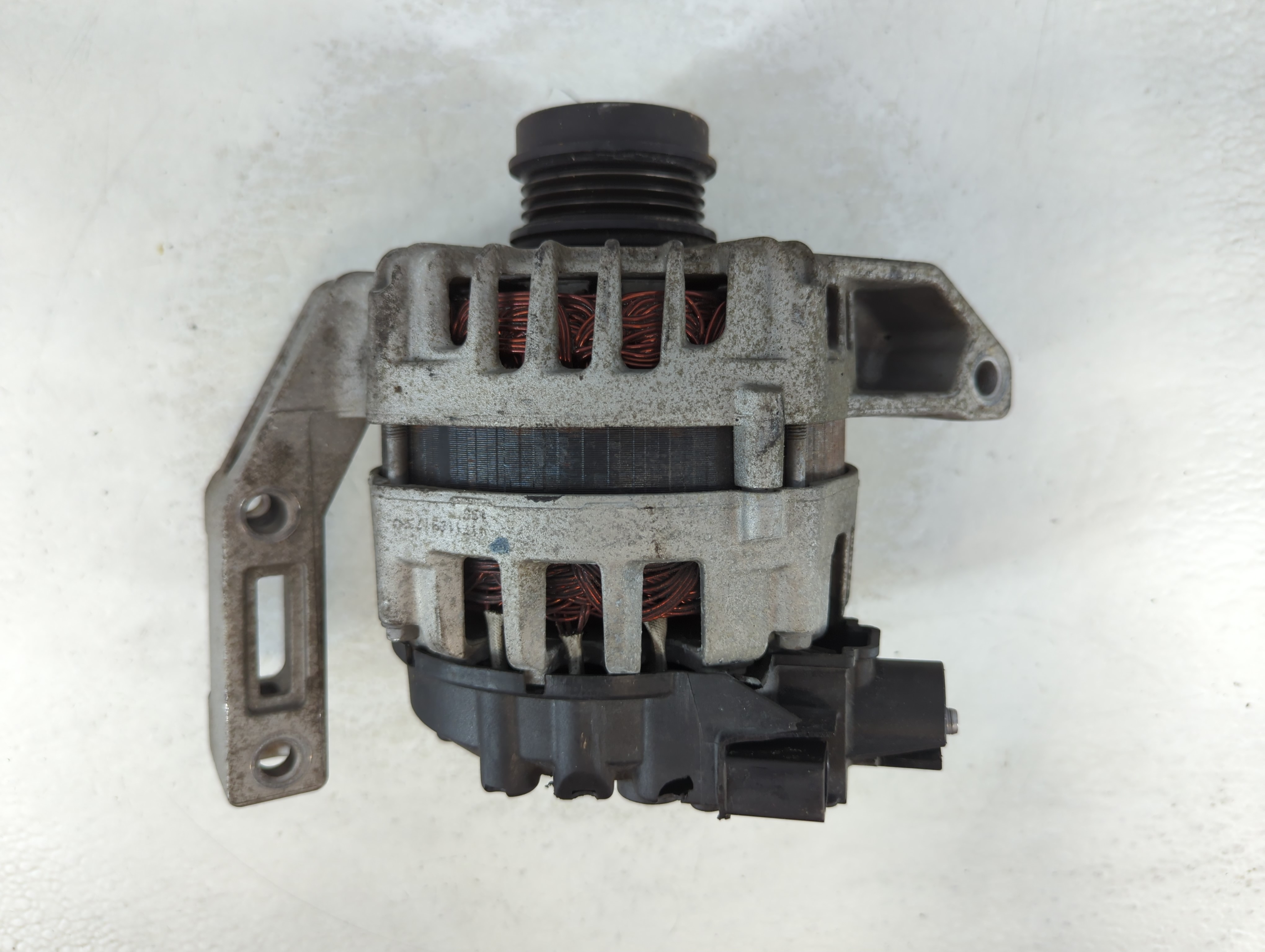 2012-2018 Ford Focus Alternator Generator Charging Assembly Engine Oem 1057717 - Oemusedautoparts1.com