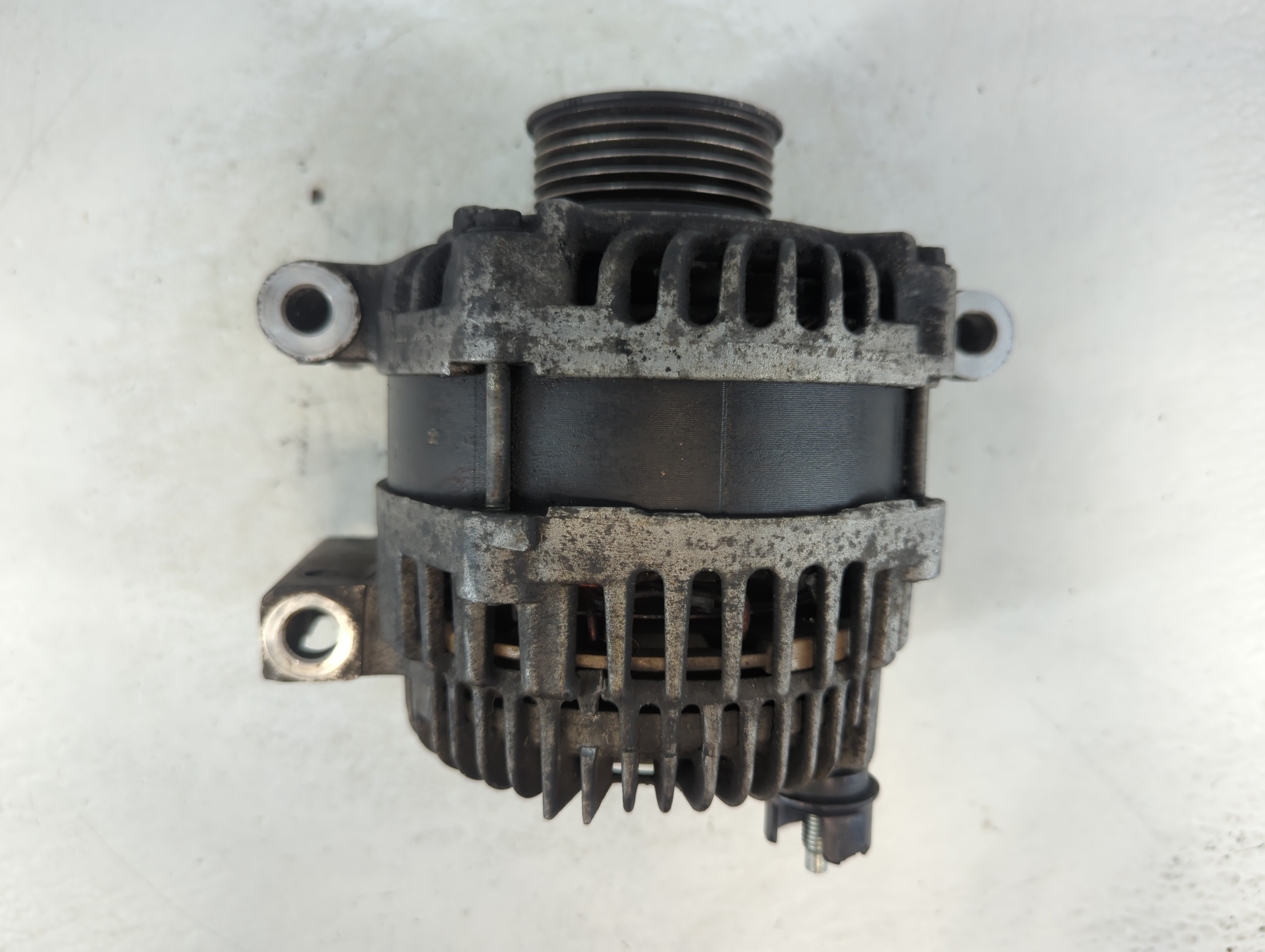 2009-2012 Ford Escape Alternator Generator Charging Assembly Engine Oem 1057744 - Oemusedautoparts1.com
