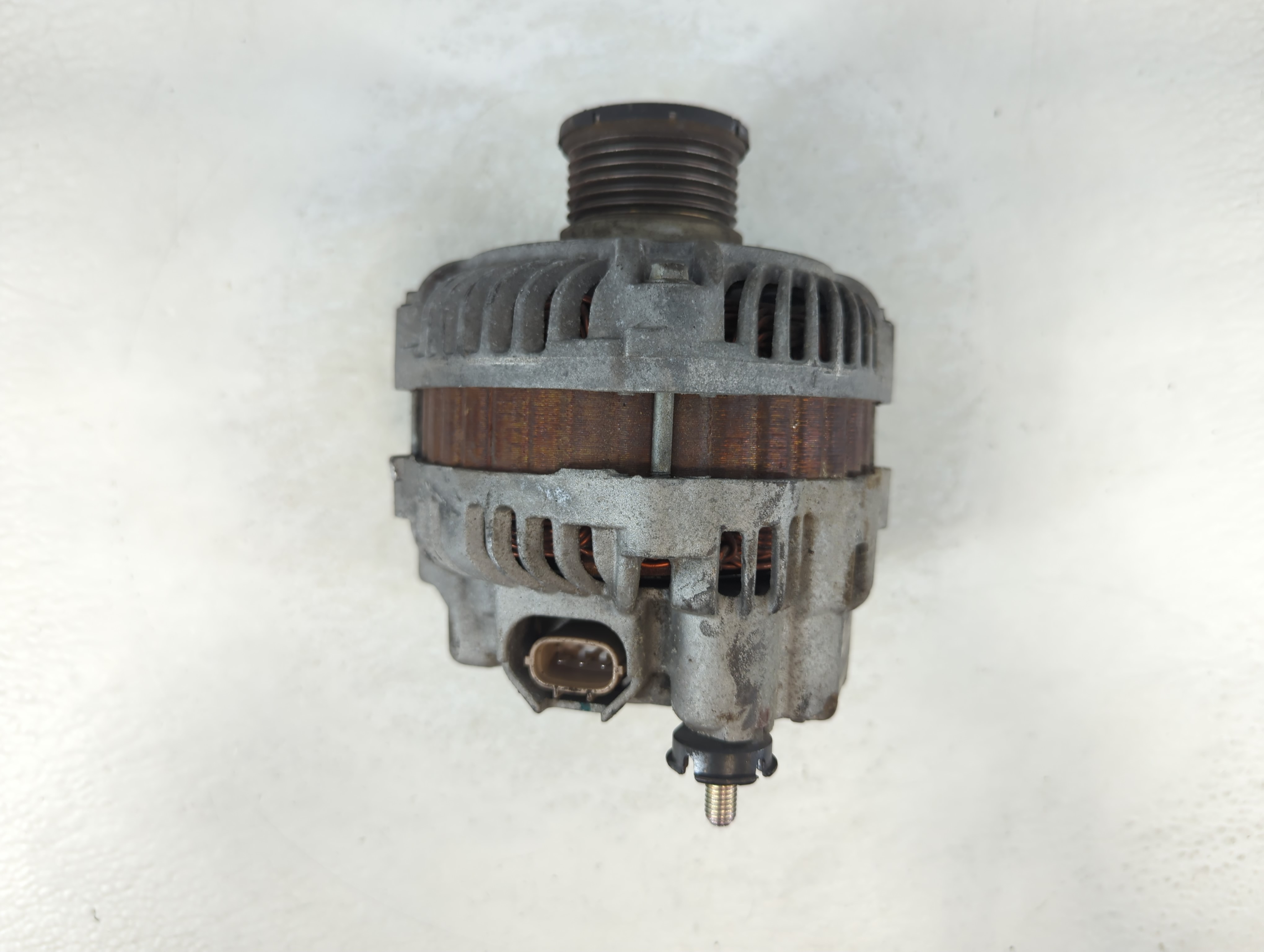 Picture of 2010-2012 Nissan Versa Alternator Generator Charging Assembly Engine Oem 1057775