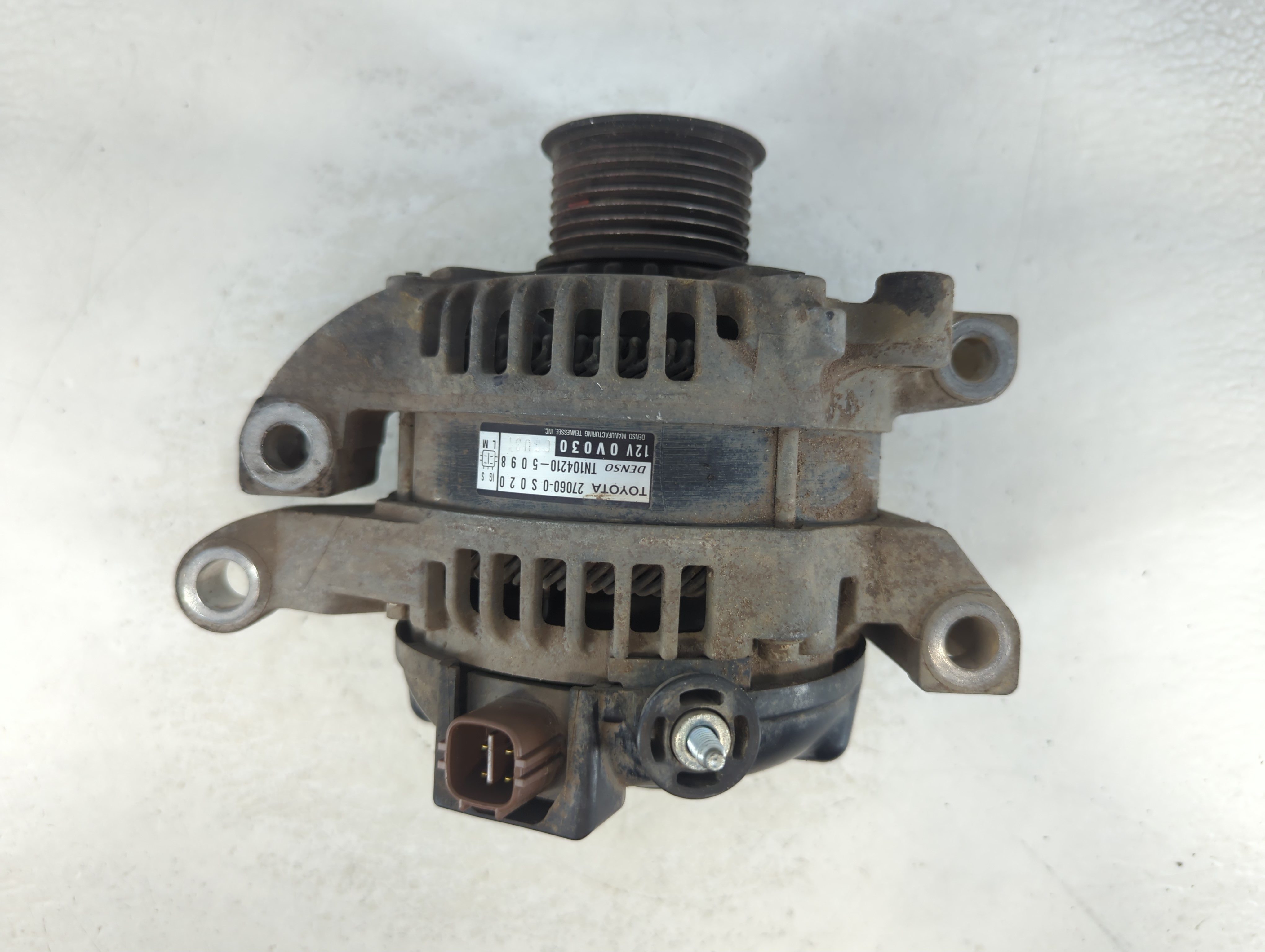 Picture of 2007 Toyota Tundra Alternator Generator Charging Assembly Engine Oem 1057780