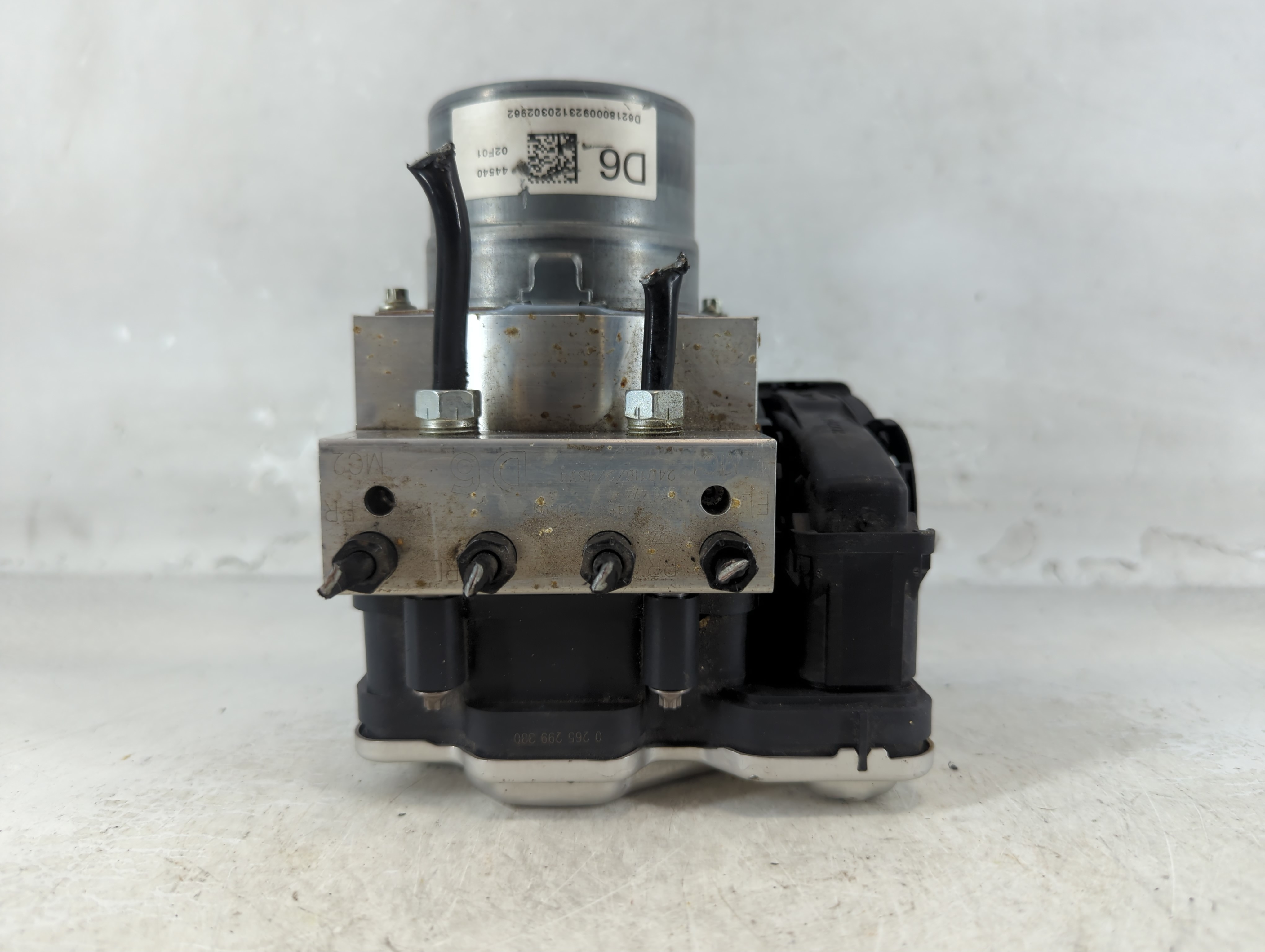 2024 Toyota Corolla Abs Pump Control Module 1057825 - Oemusedautoparts1.com