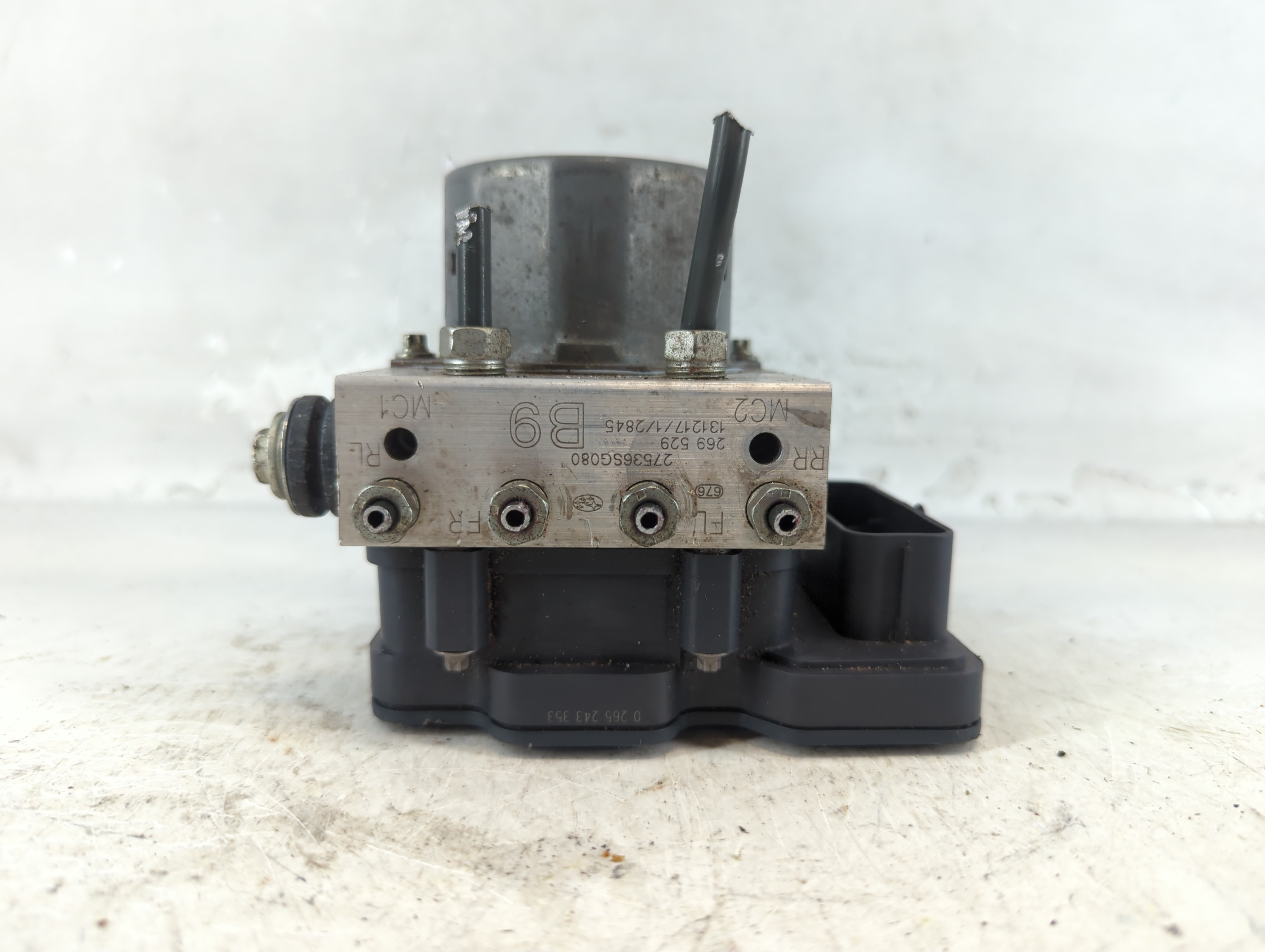 2014-2015 Subaru Forester Abs Pump Control Module 1057835 - Oemusedautoparts1.com