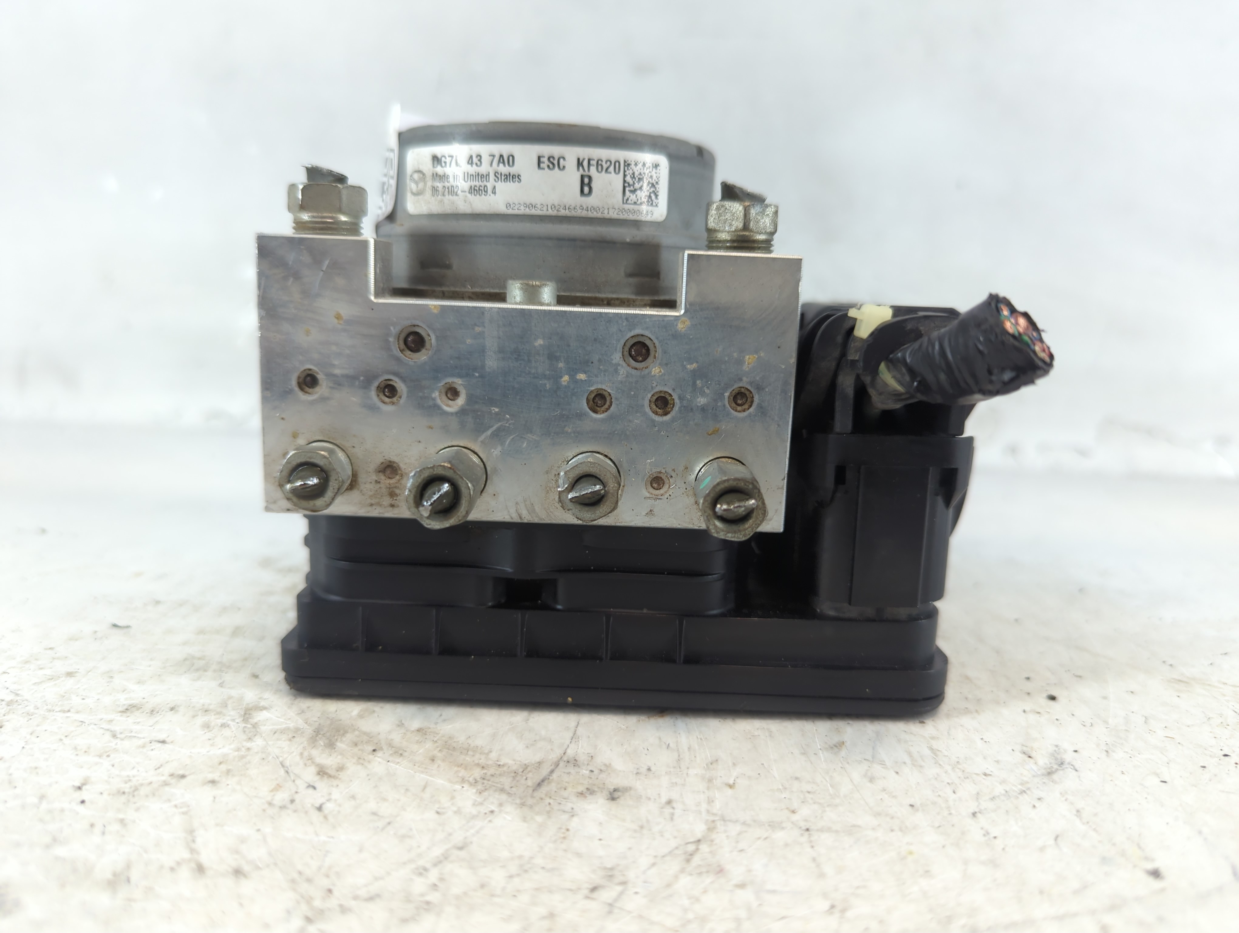 2018-2018 Toyota Yaris Ia Abs Pump Control Module 1057838 - Oemusedautoparts1.com