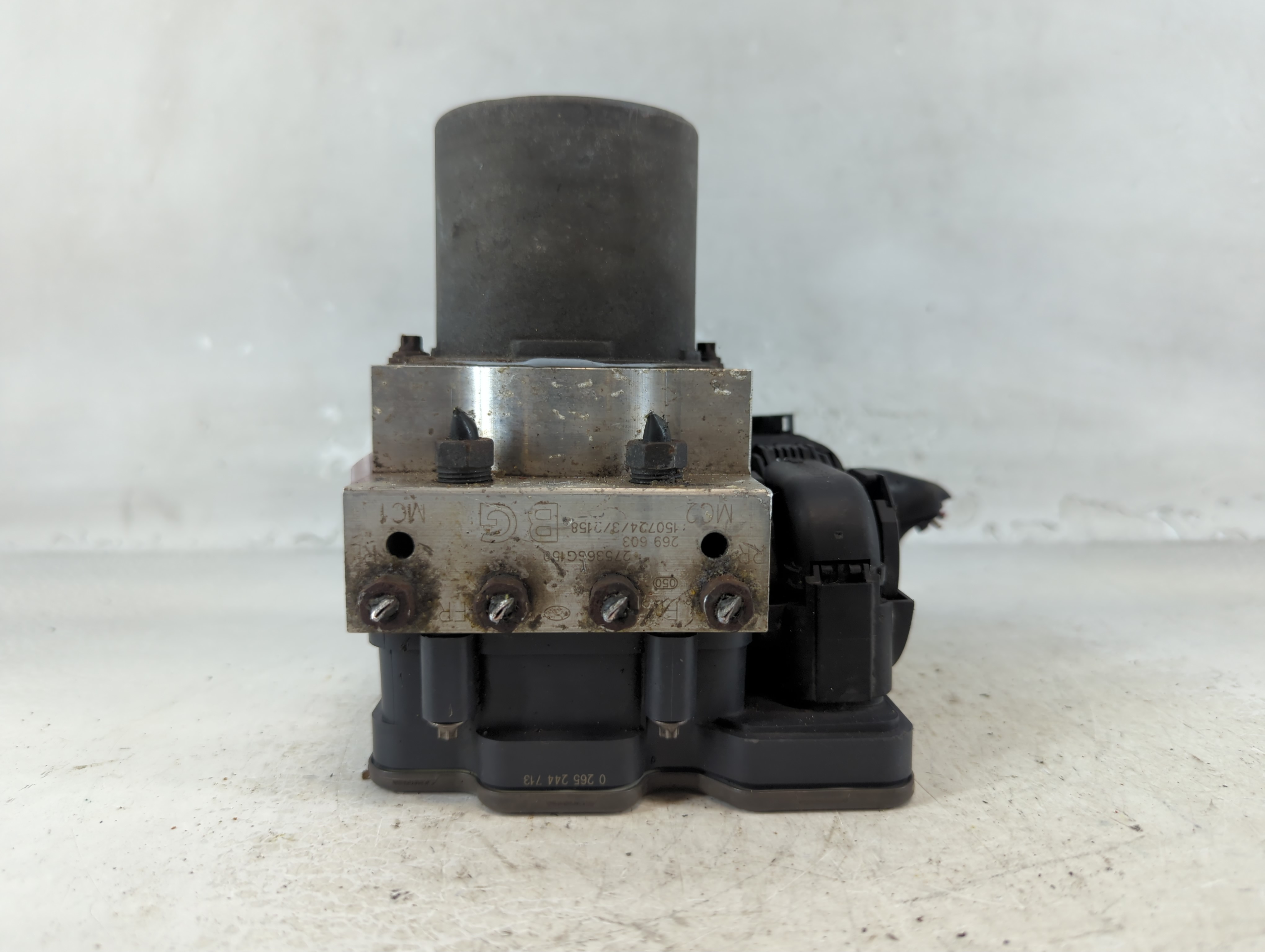 2016 Subaru Forester Abs Pump Control Module 1057841 - Oemusedautoparts1.com