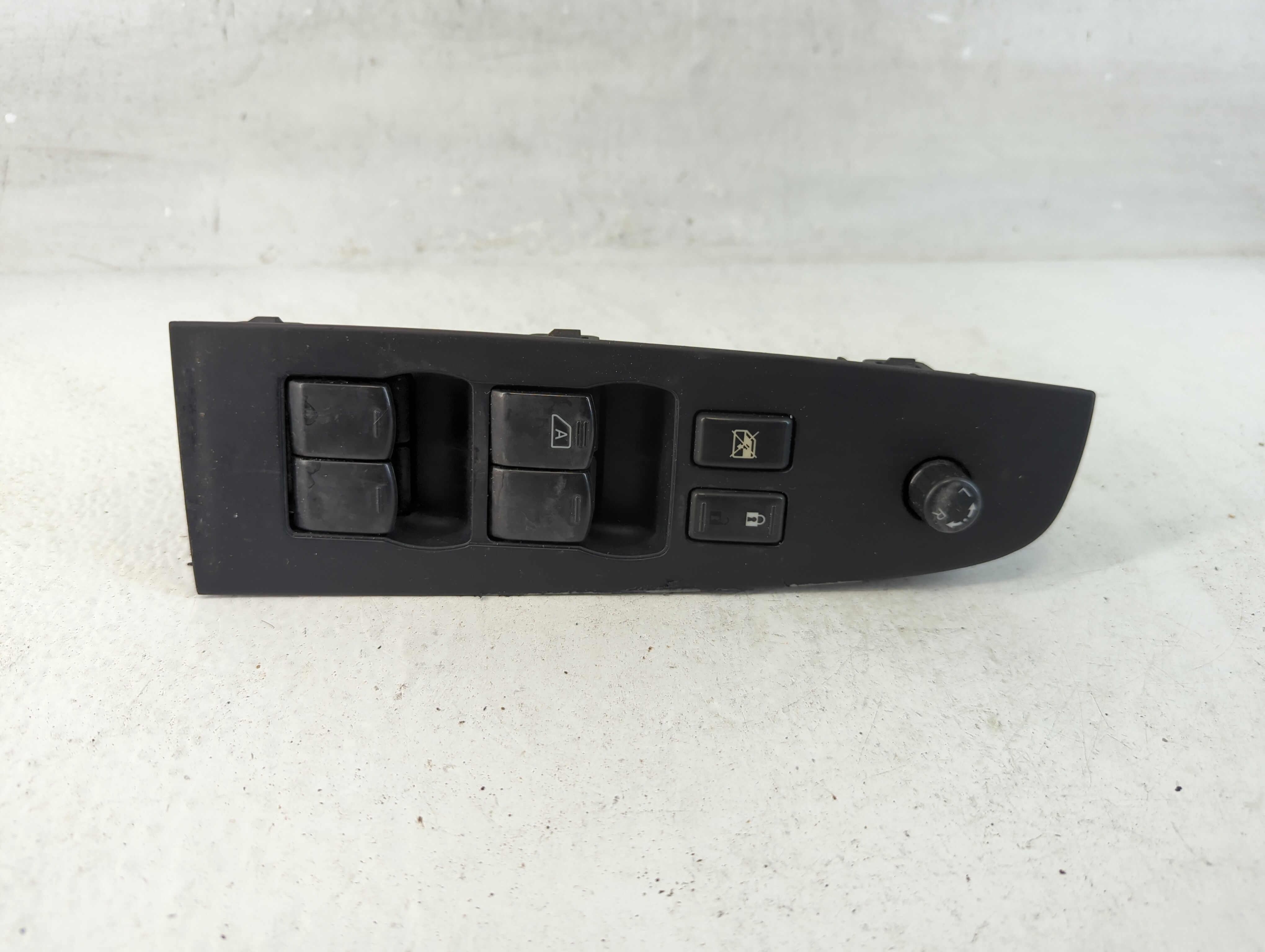 2007-2012 Nissan Altima Driver Left Door Master Power Window Switch 1057853 - Oemusedautoparts1.com