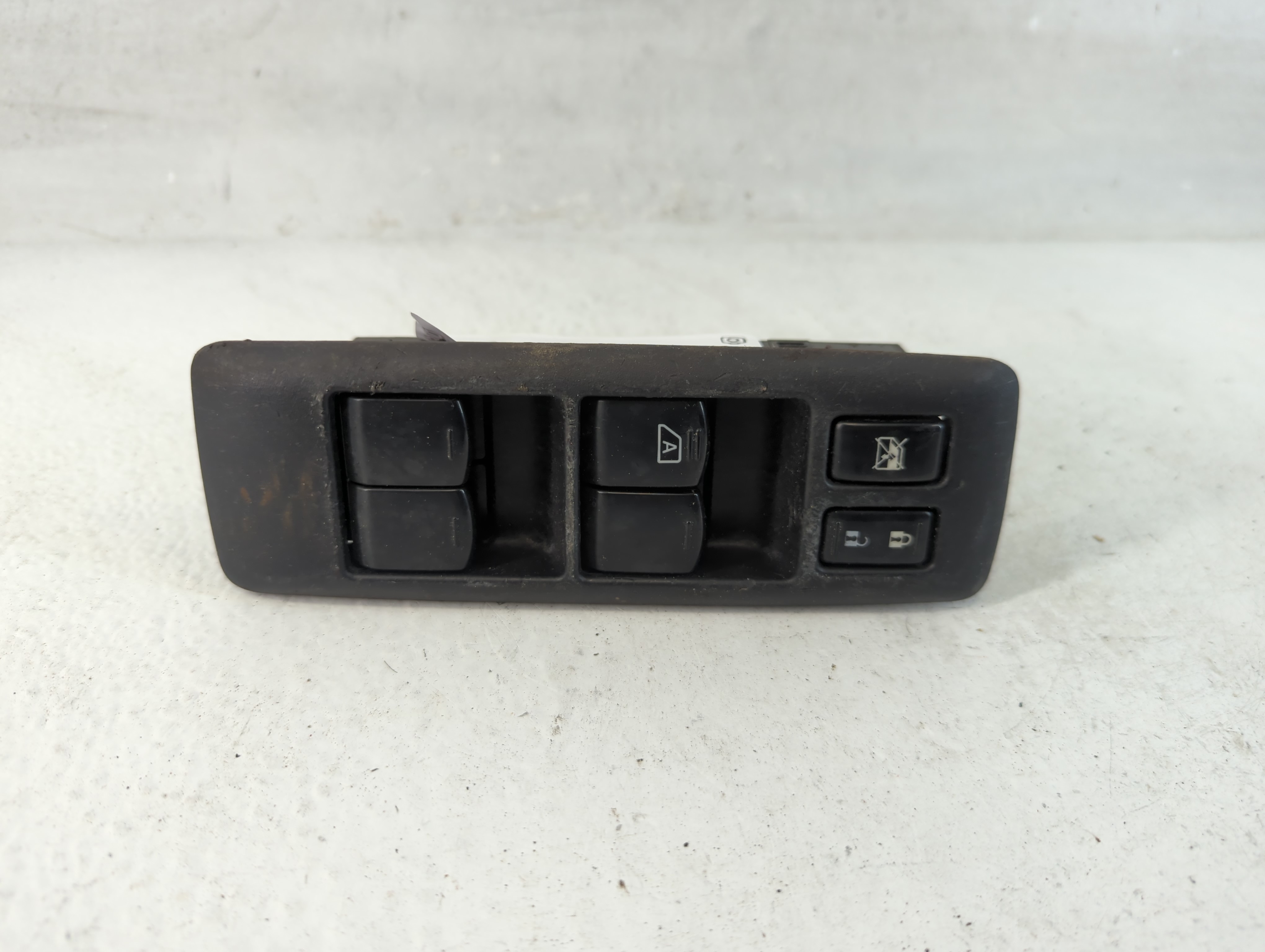 2011-2015 Nissan Rogue Driver Left Door Master Power Window Switch 1057859 - Oemusedautoparts1.com