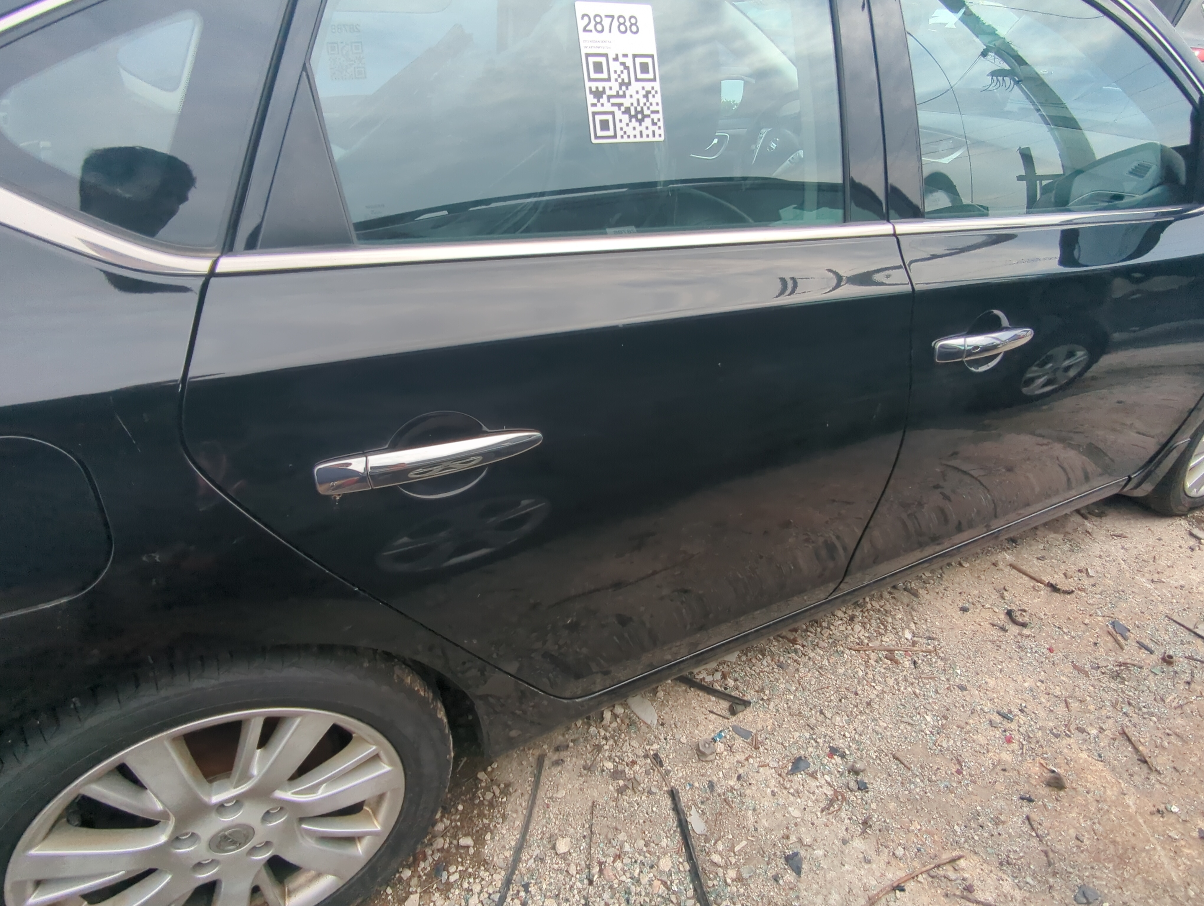 2013-2019 Nissan Sentra Passenger Rear Door Oem 1058050 - Oemusedautoparts1.com