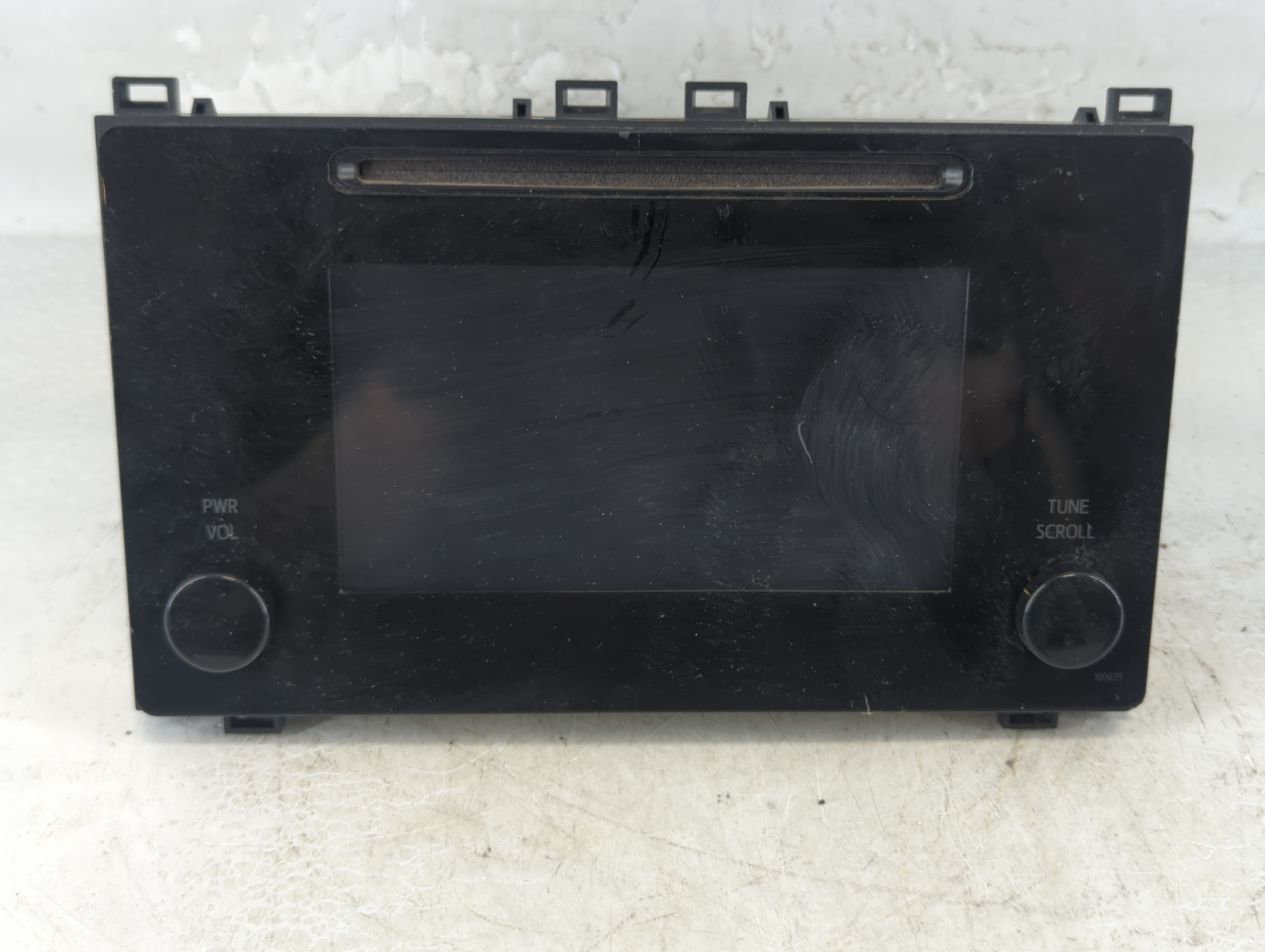2017-2019 Toyota Corolla Am Fm Cd Player Radio Receiver 1058199 - Oemusedautoparts1.com