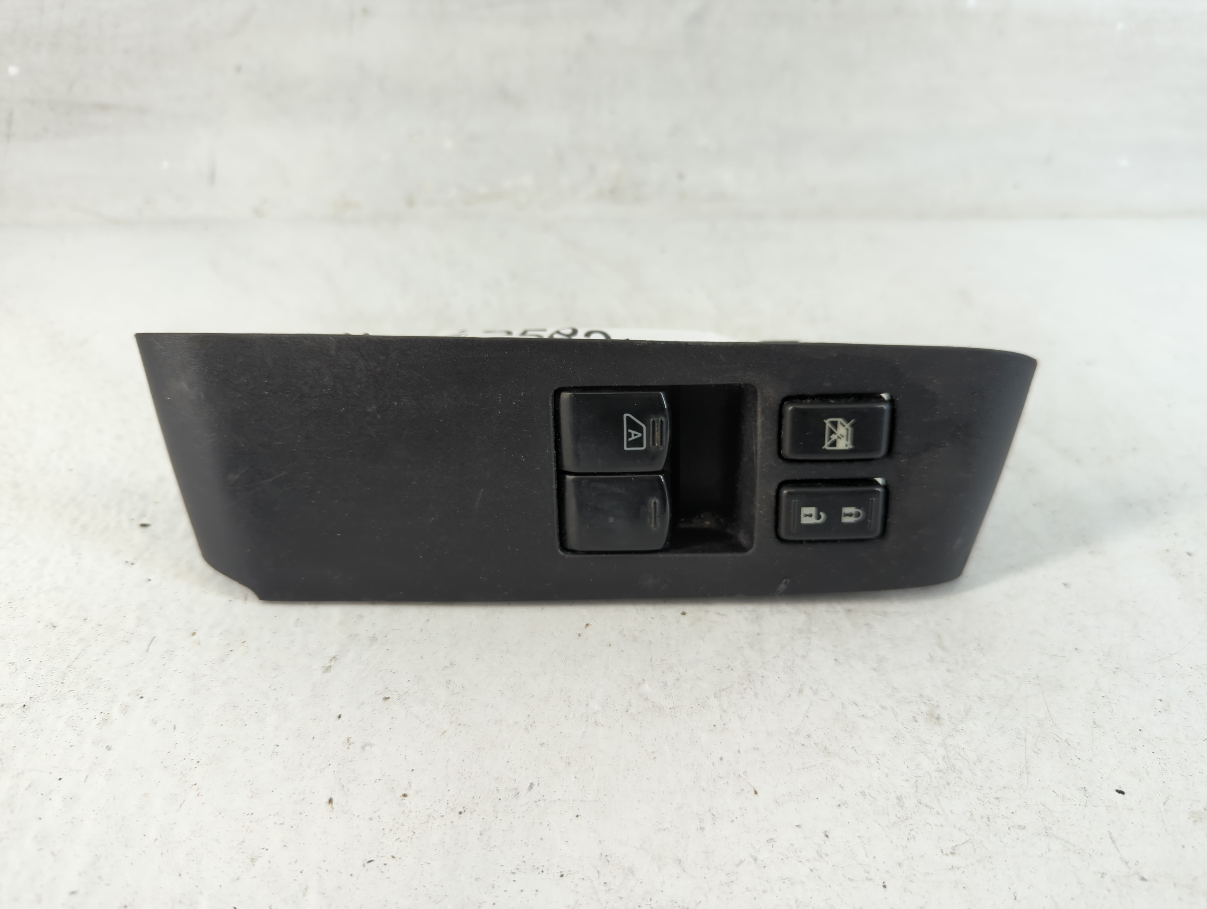 2012-2020 Nissan Nv1500 Driver Left Door Master Power Window Switch 1058209 - Oemusedautoparts1.com