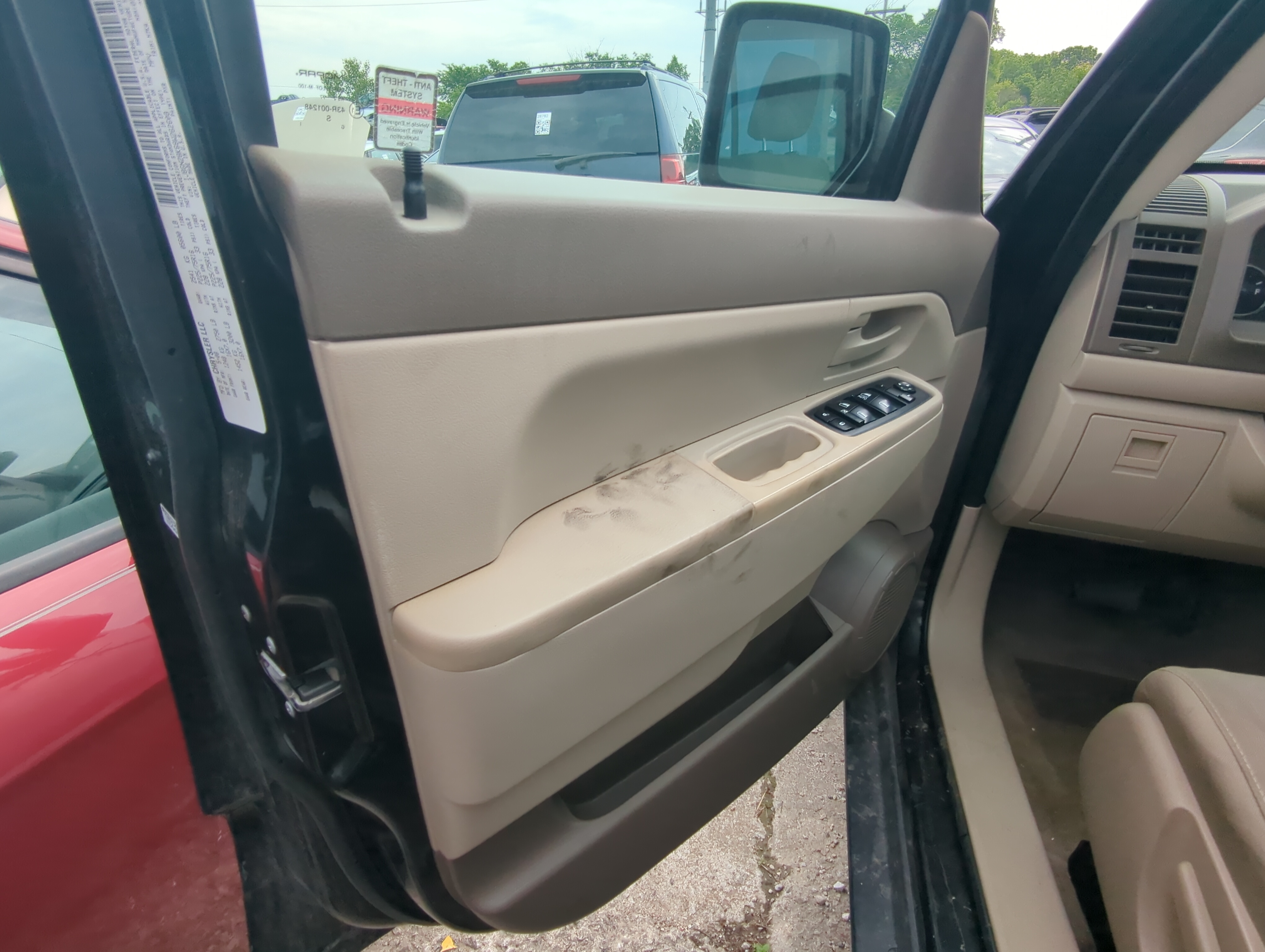 Picture of 2008 Jeep Liberty Front Left Driver Interior Door Panel Trim 1058334