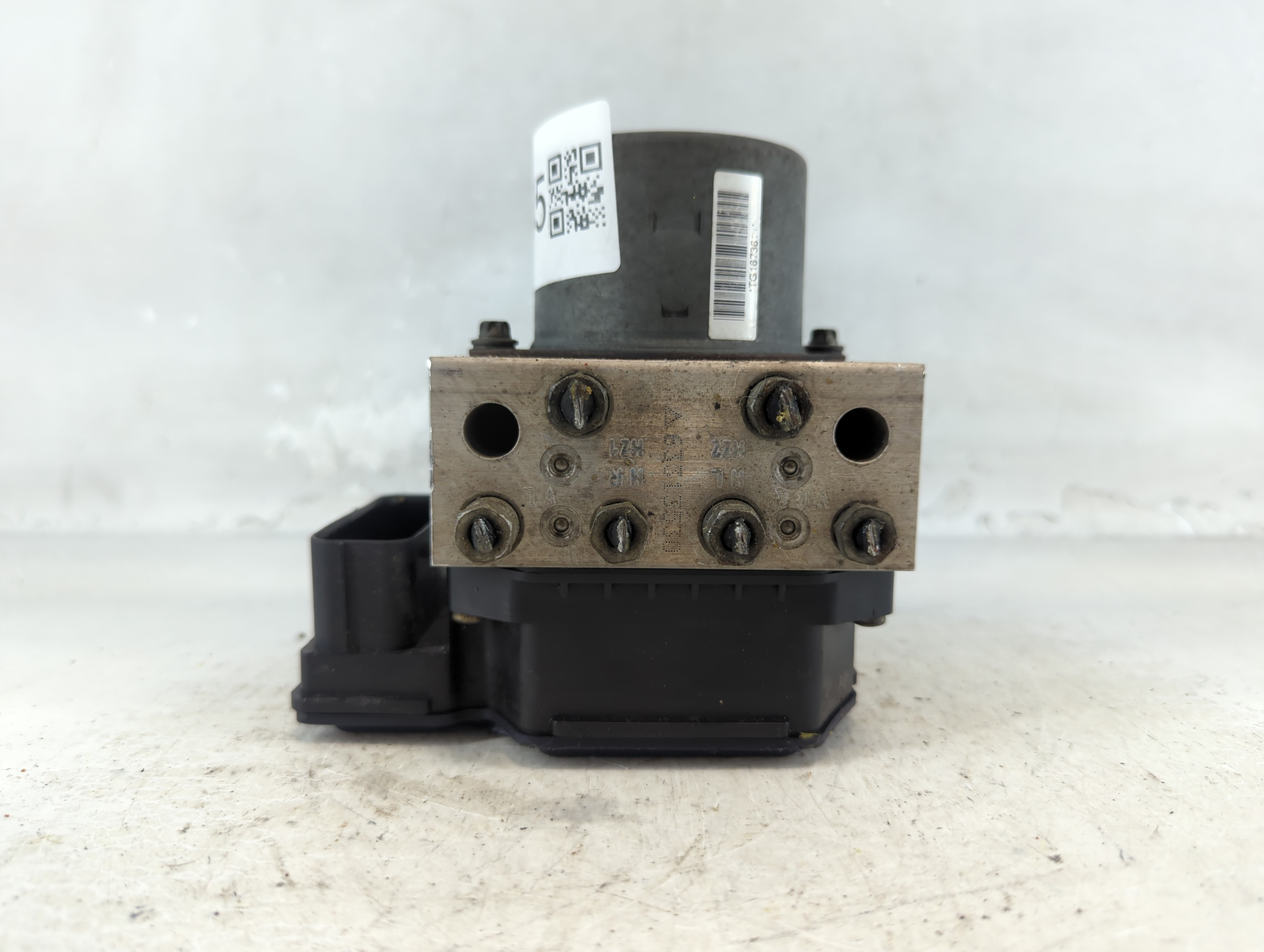 2013-2015 Mini Cooper Countryman Abs Pump Control Module 1058555 - Oemusedautoparts1.com