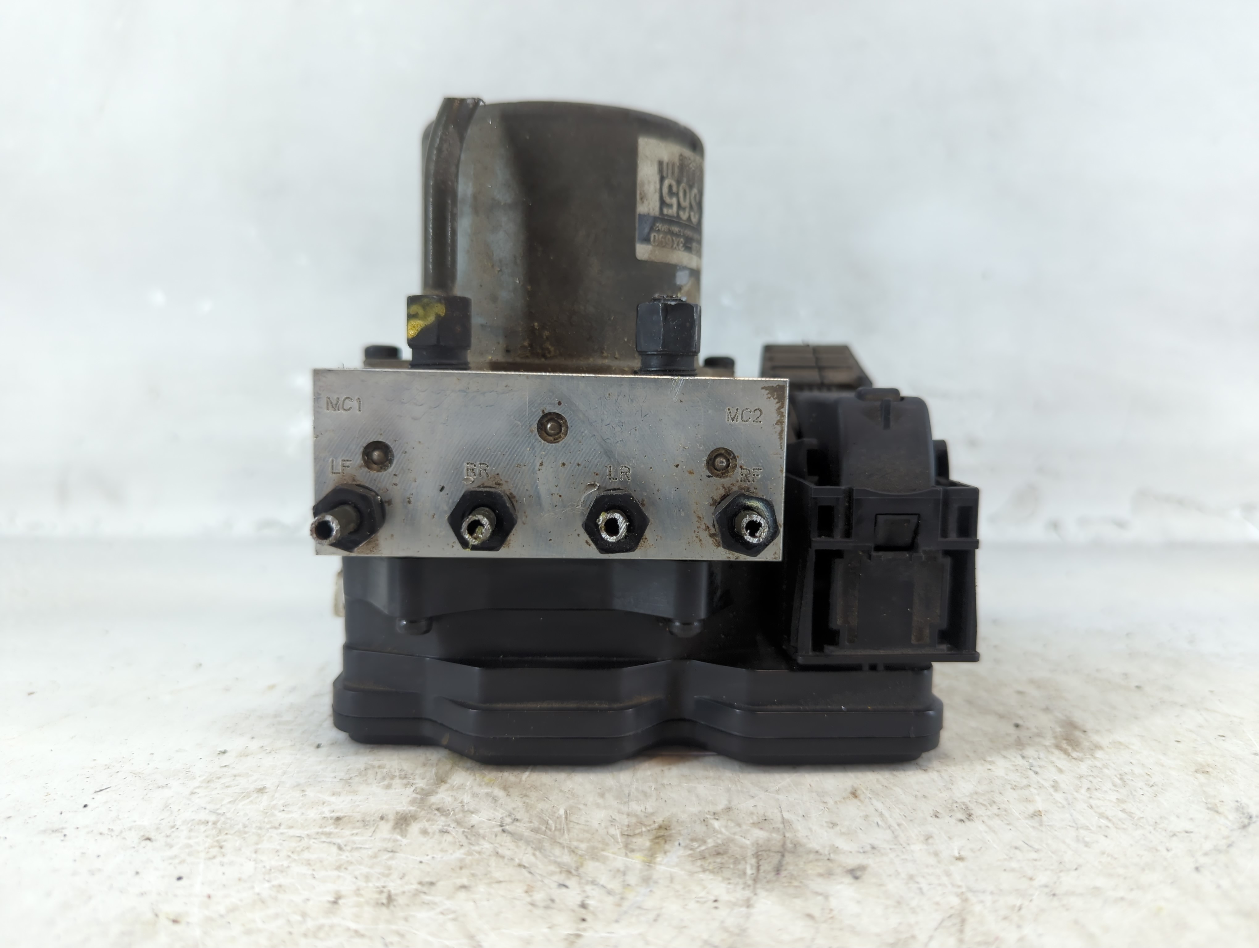 2014-2015 Hyundai Elantra Abs Pump Control Module 1058570 - Oemusedautoparts1.com