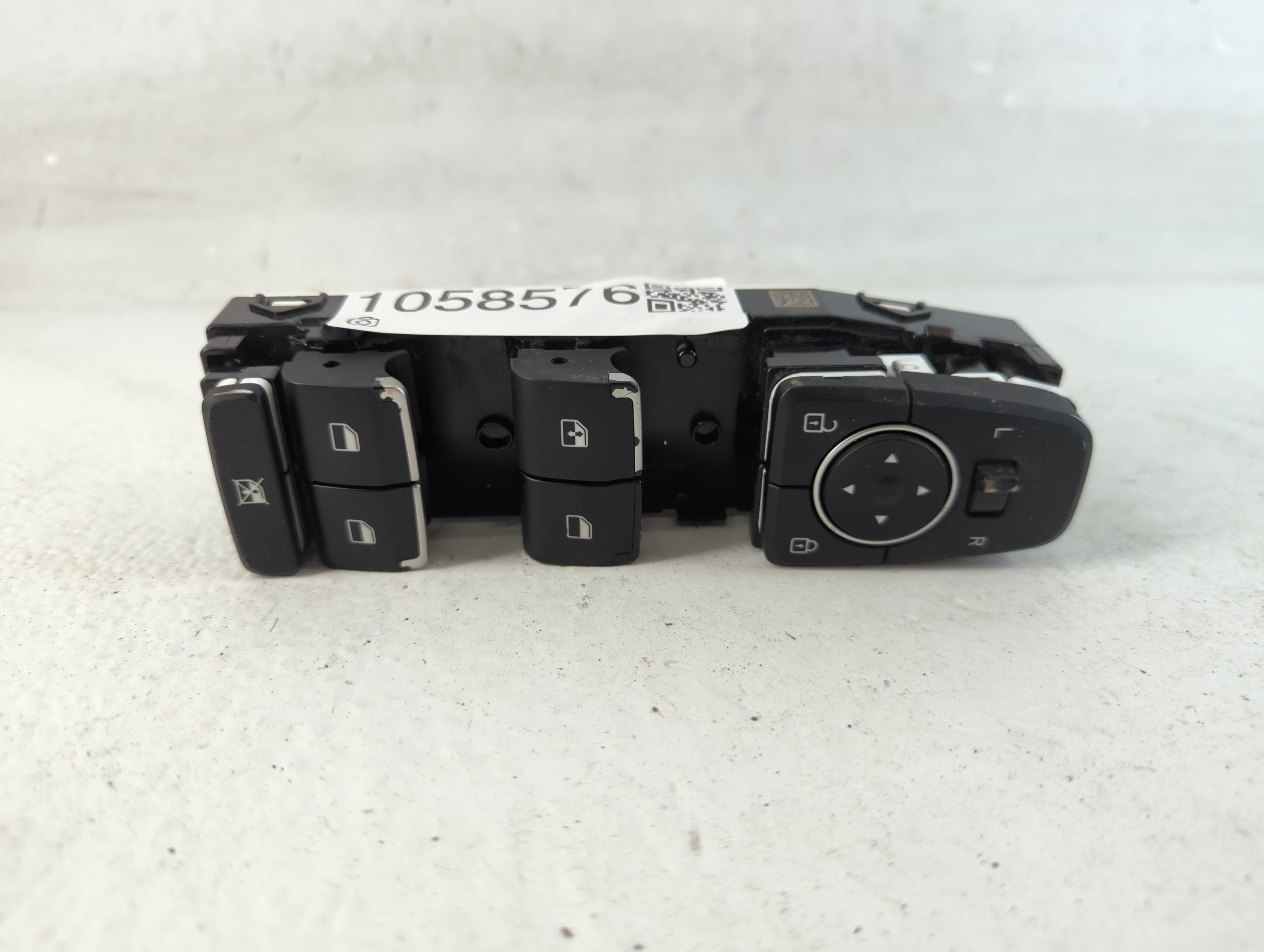 Picture of 2020-2023 Hyundai Sonata Driver Left Door Master Power Window Switch 1058576