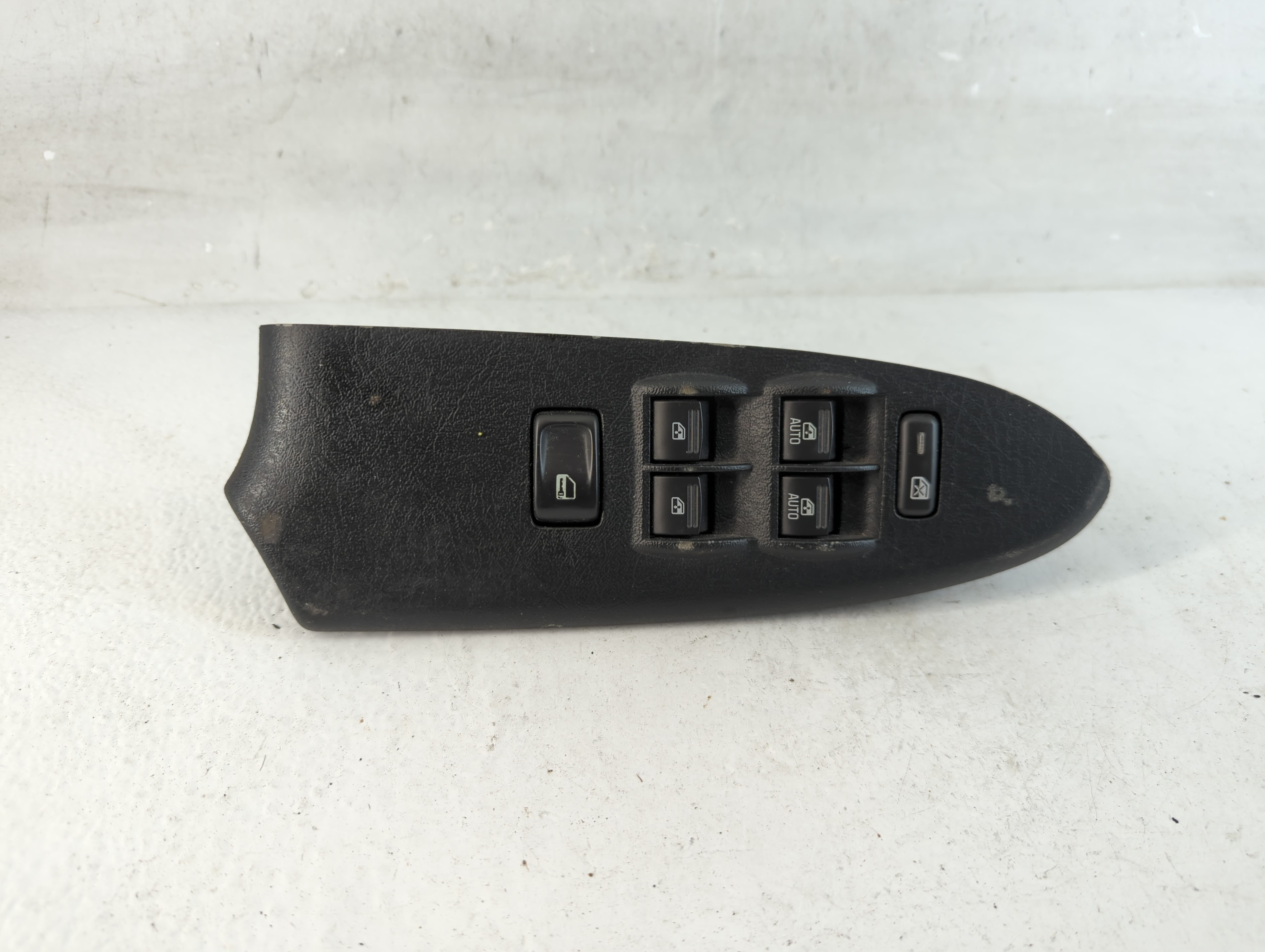 2006 Chevrolet Trailblazer Driver Left Door Master Power Window Switch 1058577 - Oemusedautoparts1.com