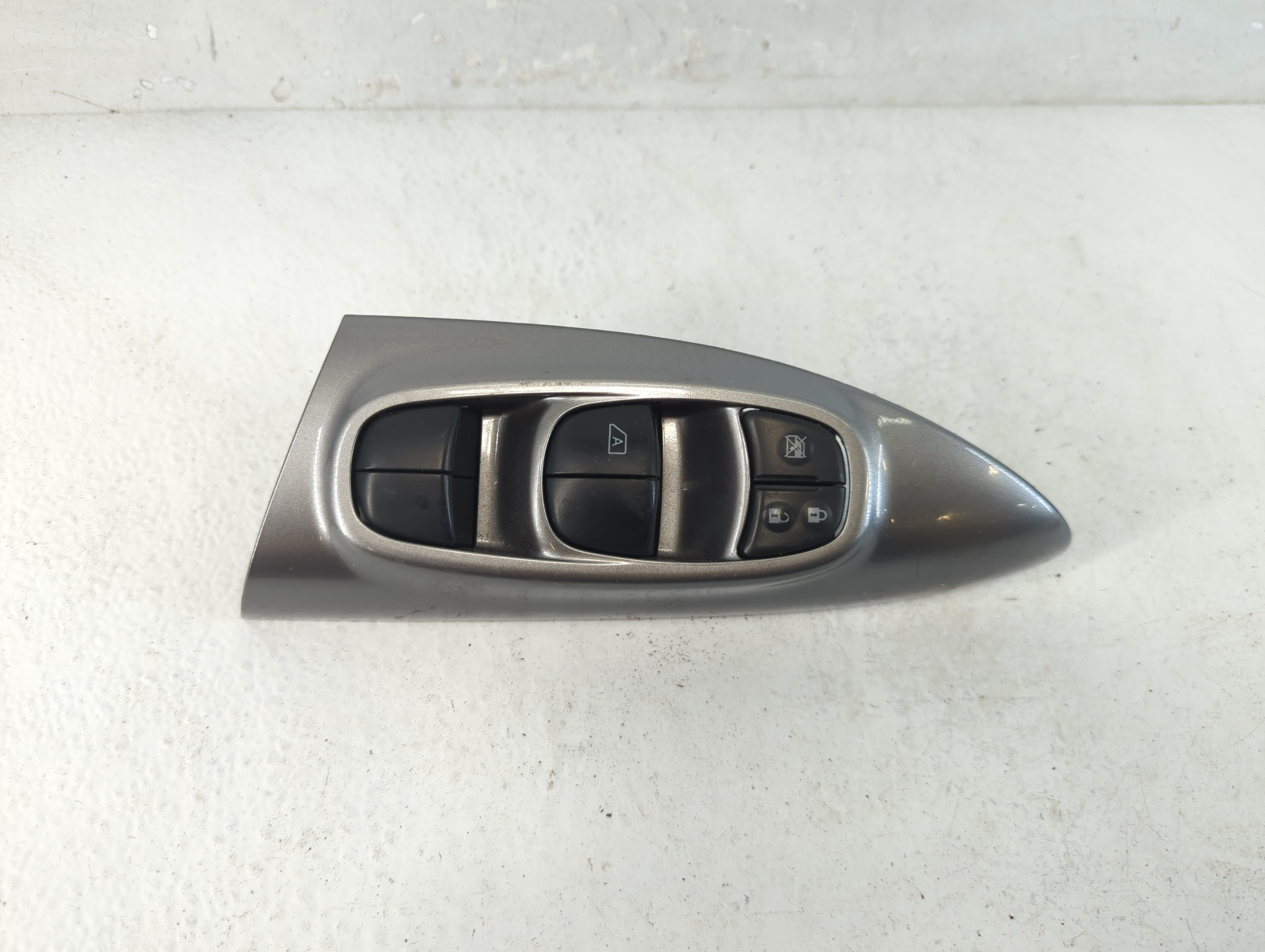 2011-2017 Nissan Juke Driver Left Door Master Power Window Switch 1058917 - Oemusedautoparts1.com