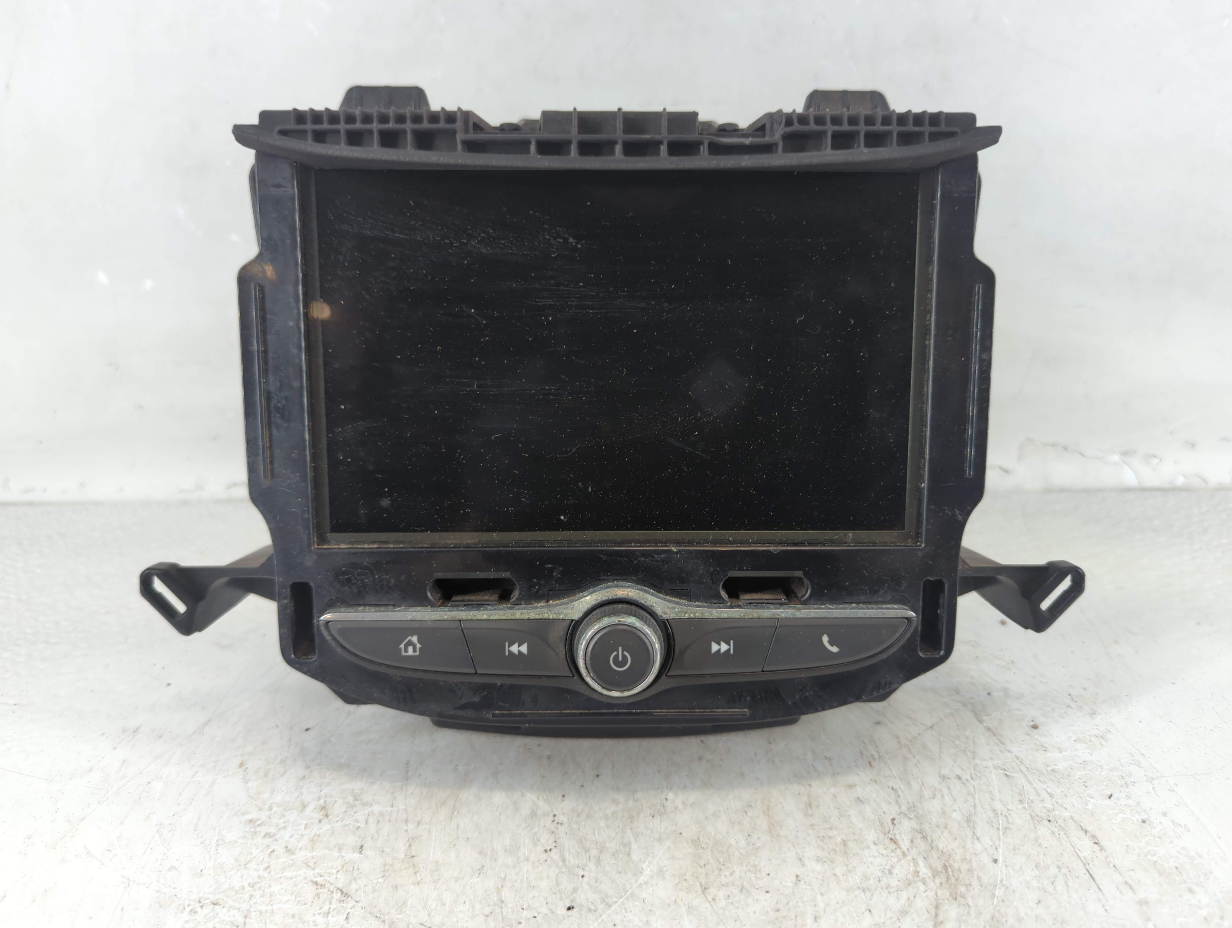 2017-2020 Chevrolet Trax Am Fm Cd Player Radio Receiver 1058927 - Oemusedautoparts1.com