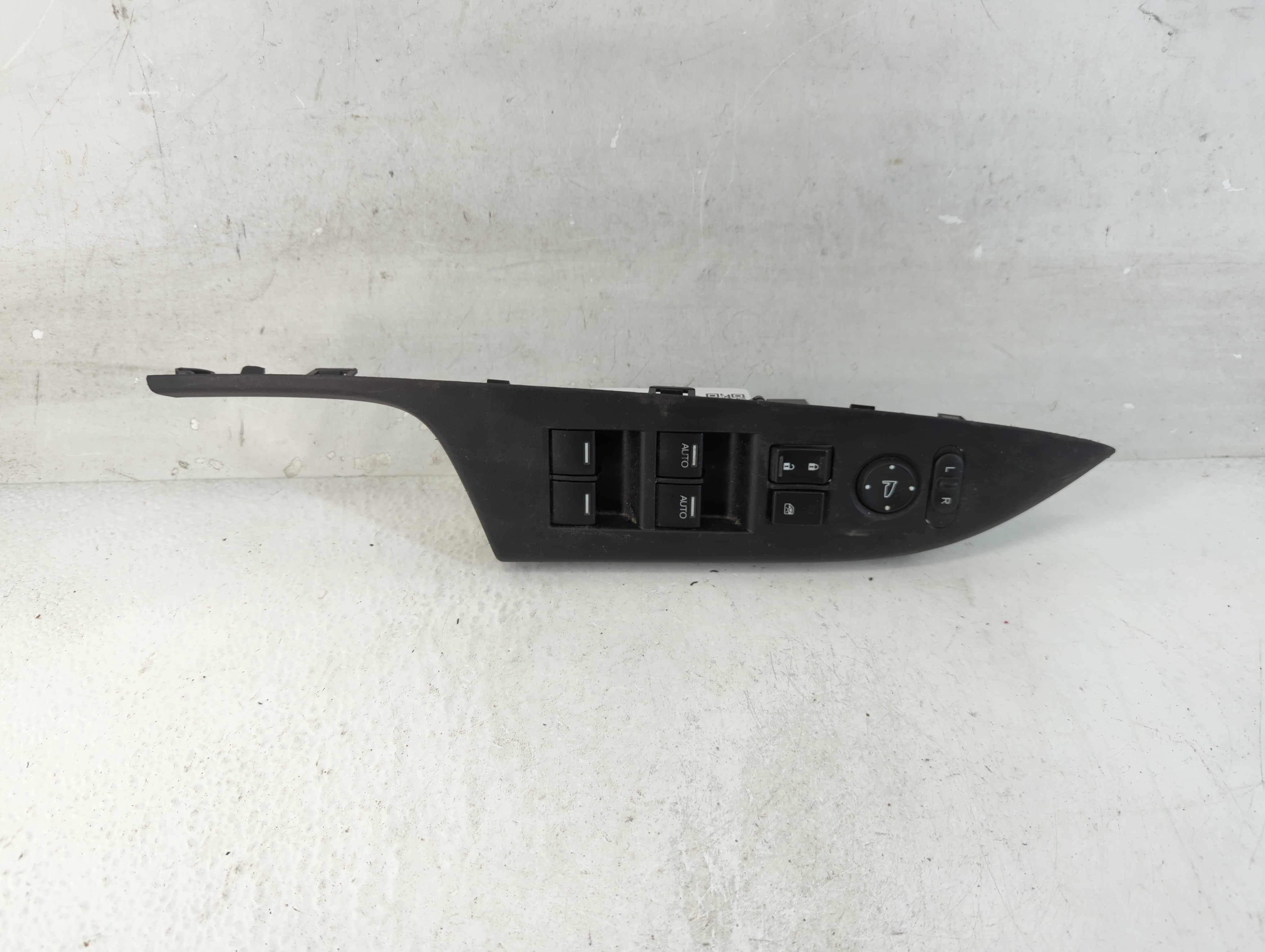 Picture of 2013-2017 Honda Accord Driver Left Door Master Power Window Switch 1059078