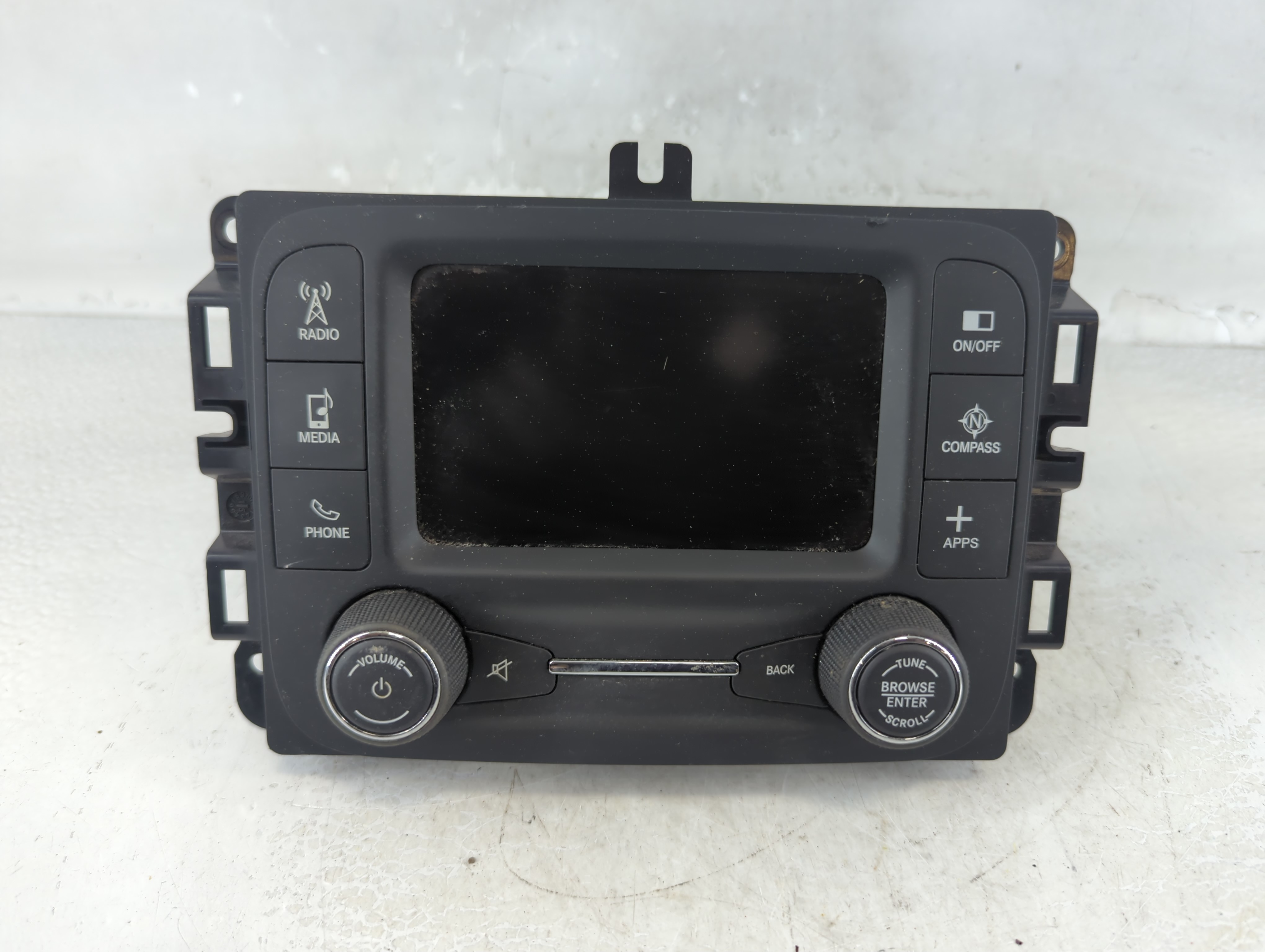 2015-2017 Jeep Renegade Am Fm Cd Player Radio Receiver 1059120 - Oemusedautoparts1.com