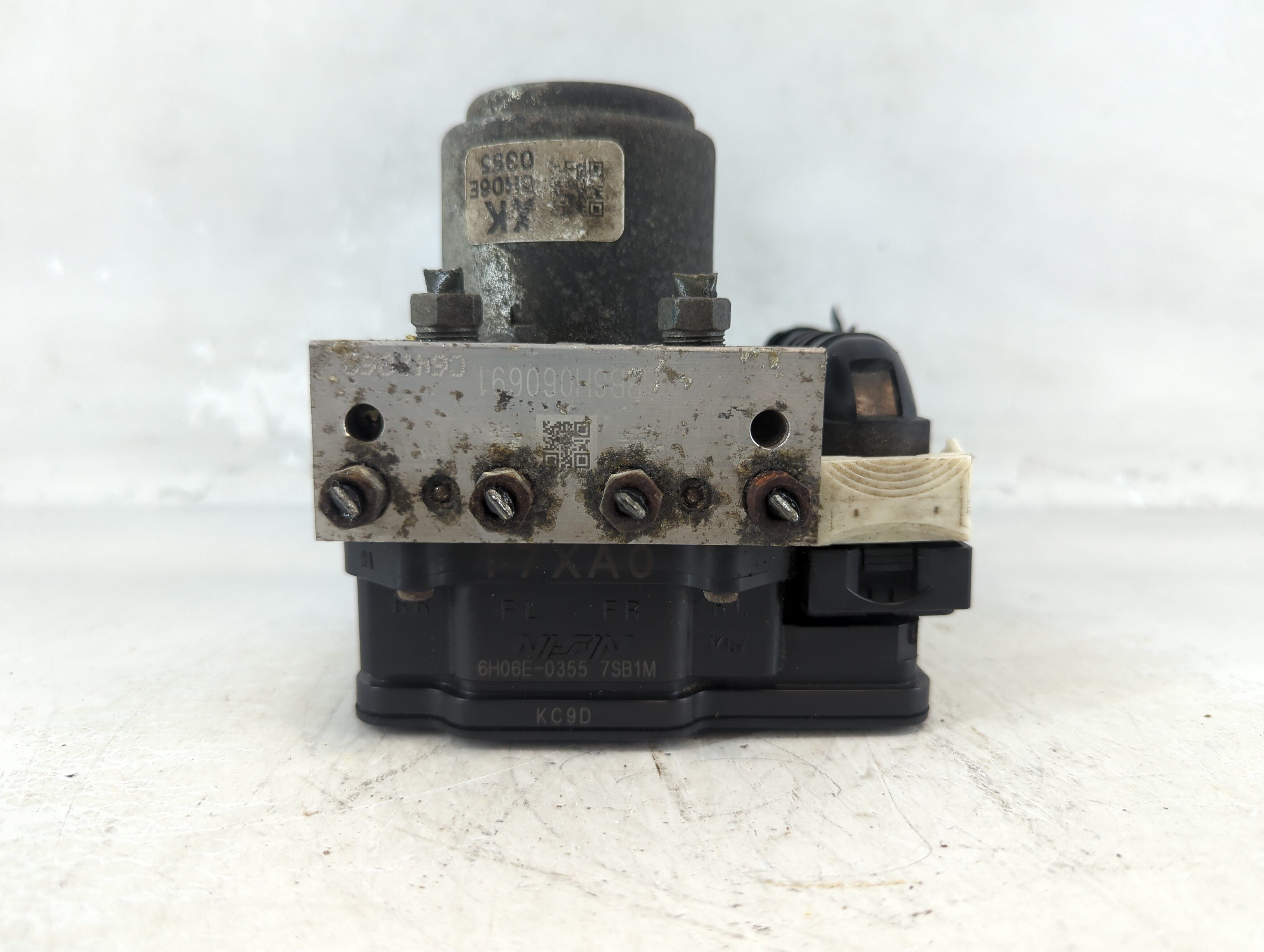2016-2018 Honda Hr-v Abs Pump Control Module 1059151 - Oemusedautoparts1.com