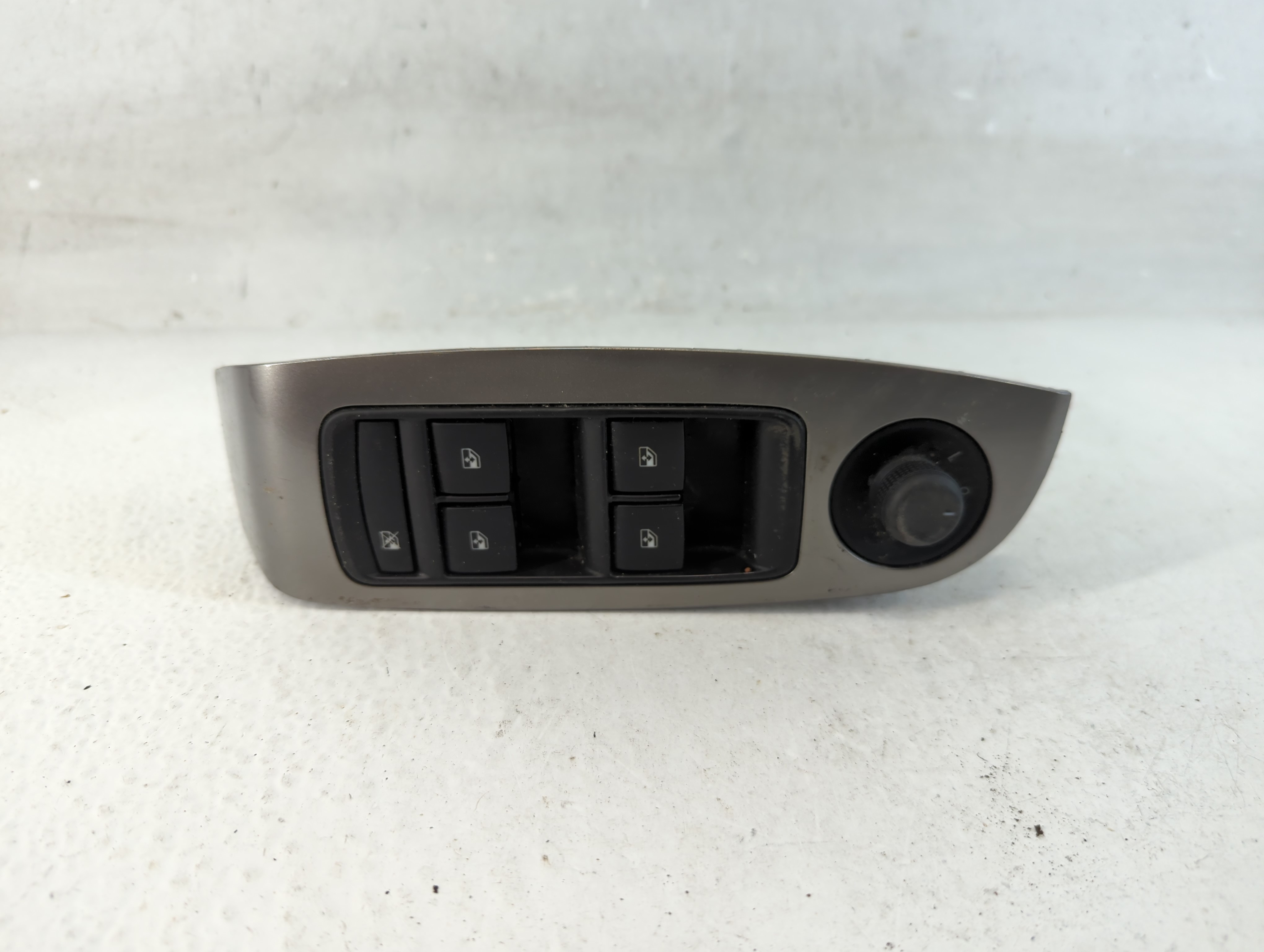 2014-2016 Chevrolet Malibu Driver Left Door Master Power Window Switch 1059166 - Oemusedautoparts1.com