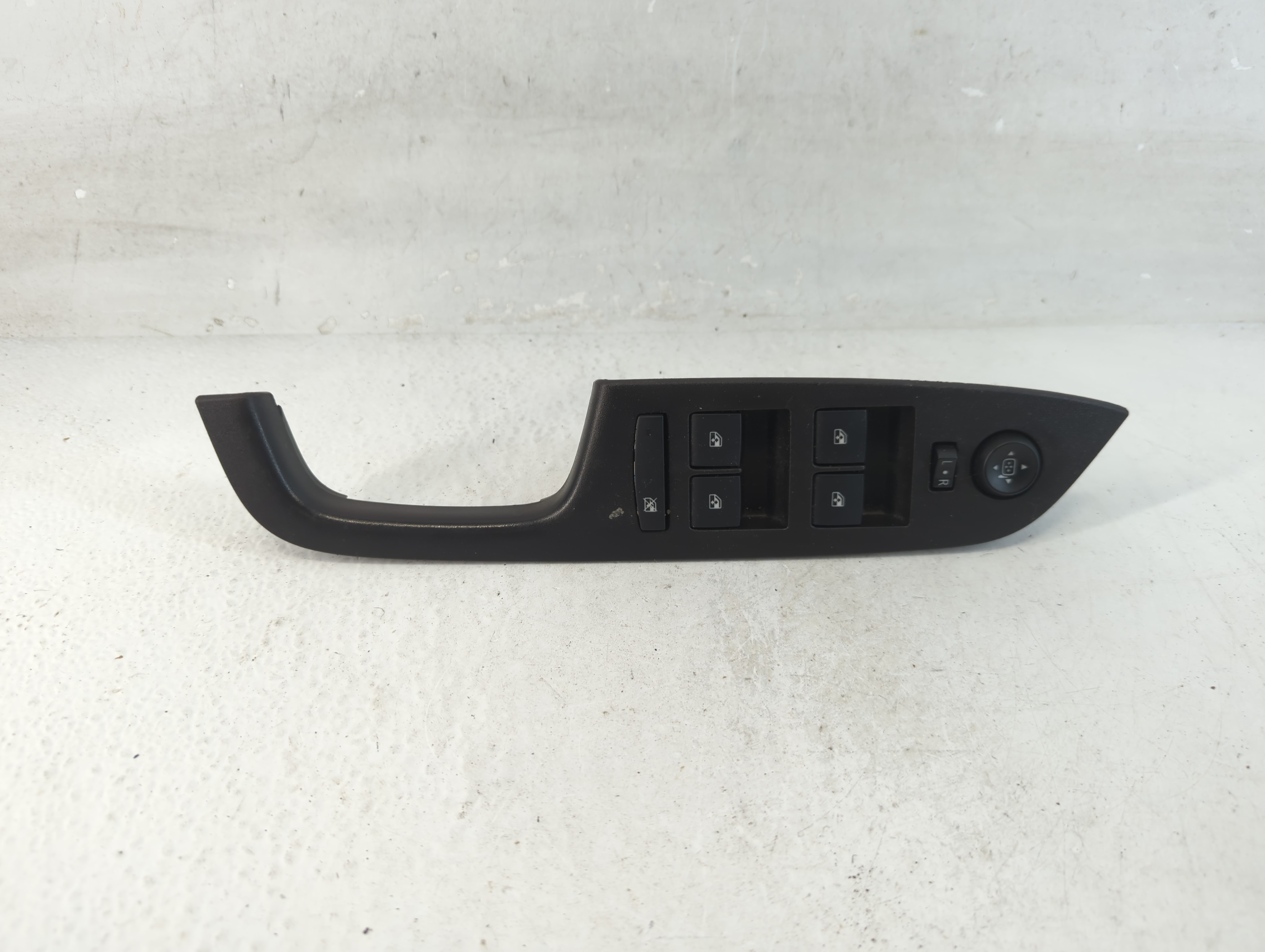2010-2017 Chevrolet Equinox Driver Left Door Master Power Window Switch 1059167 - Oemusedautoparts1.com