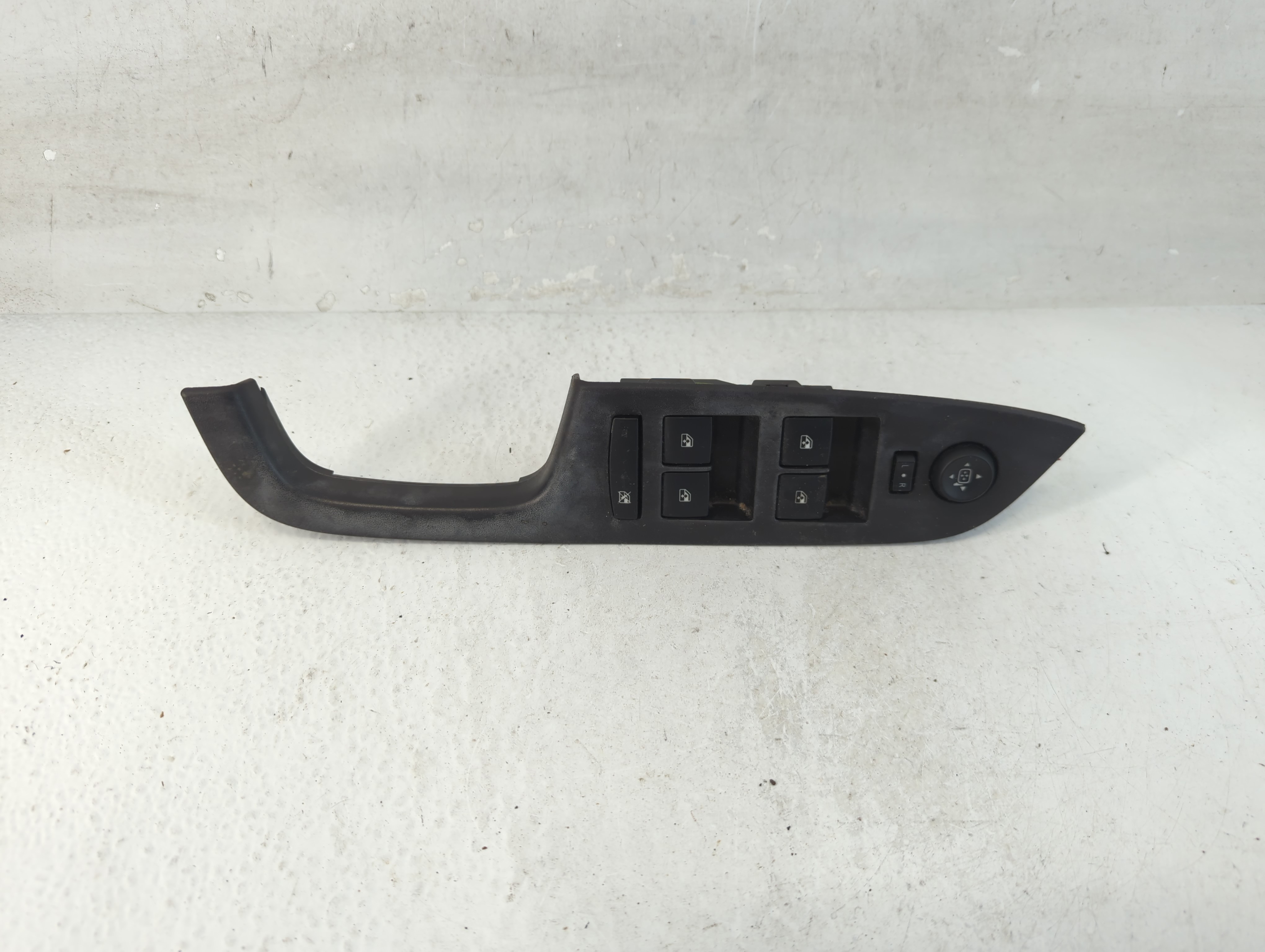 2010-2017 Chevrolet Equinox Driver Left Door Master Power Window Switch 1059203 - Oemusedautoparts1.com