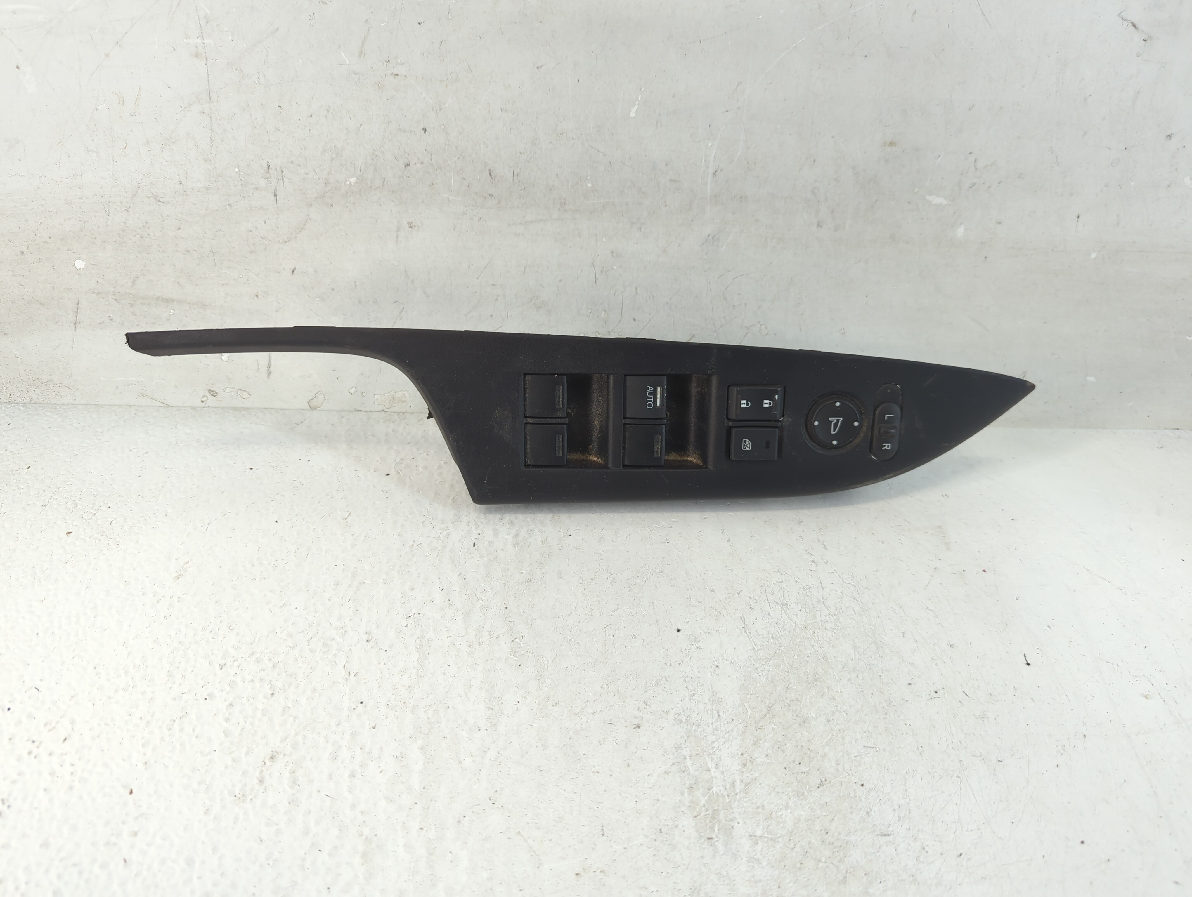 2013-2017 Honda Accord Driver Left Door Master Power Window Switch 1059206 - Oemusedautoparts1.com