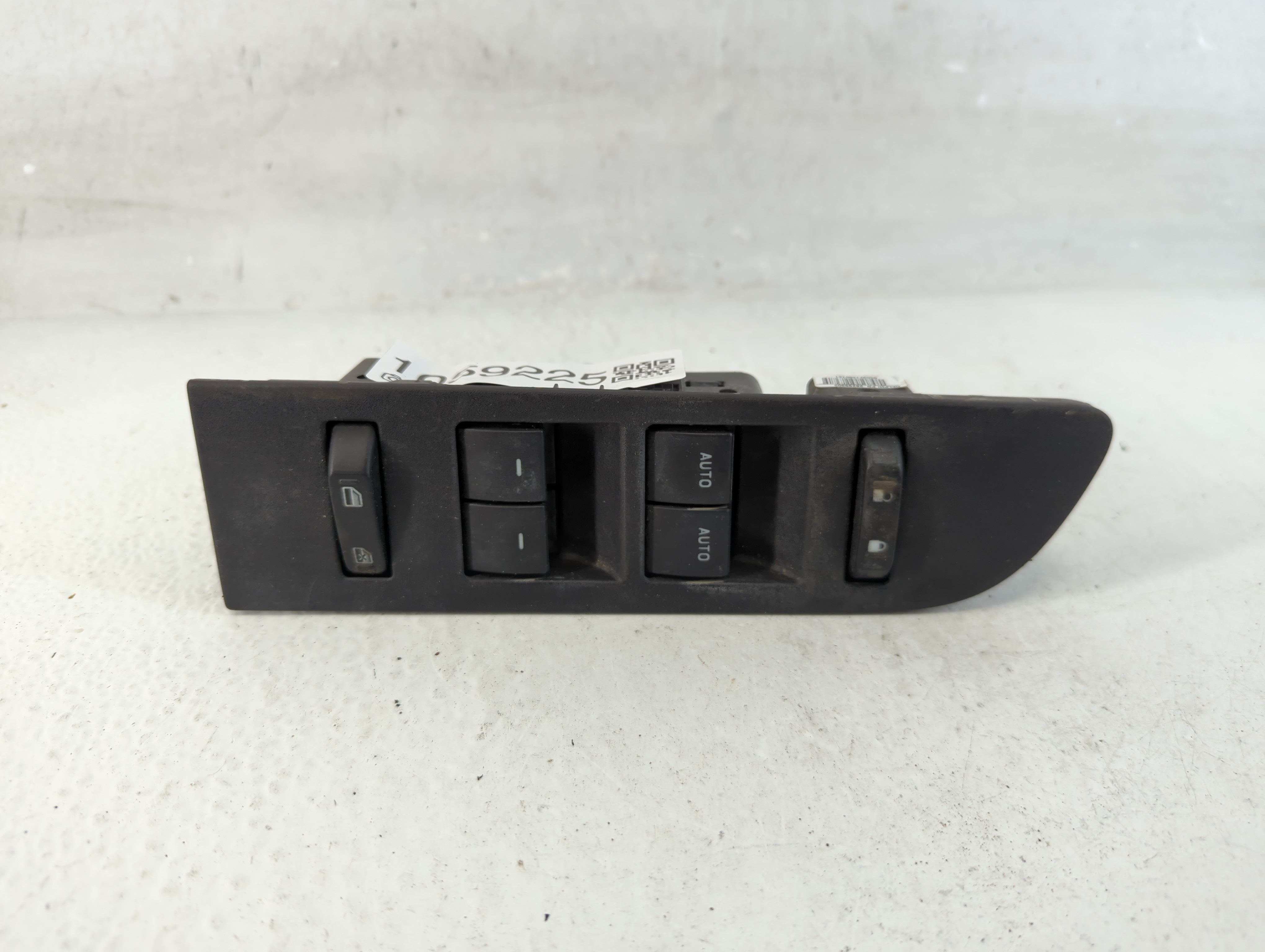 2010-2014 Ford F-150 Driver Left Door Master Power Window Switch 1059225 - Oemusedautoparts1.com