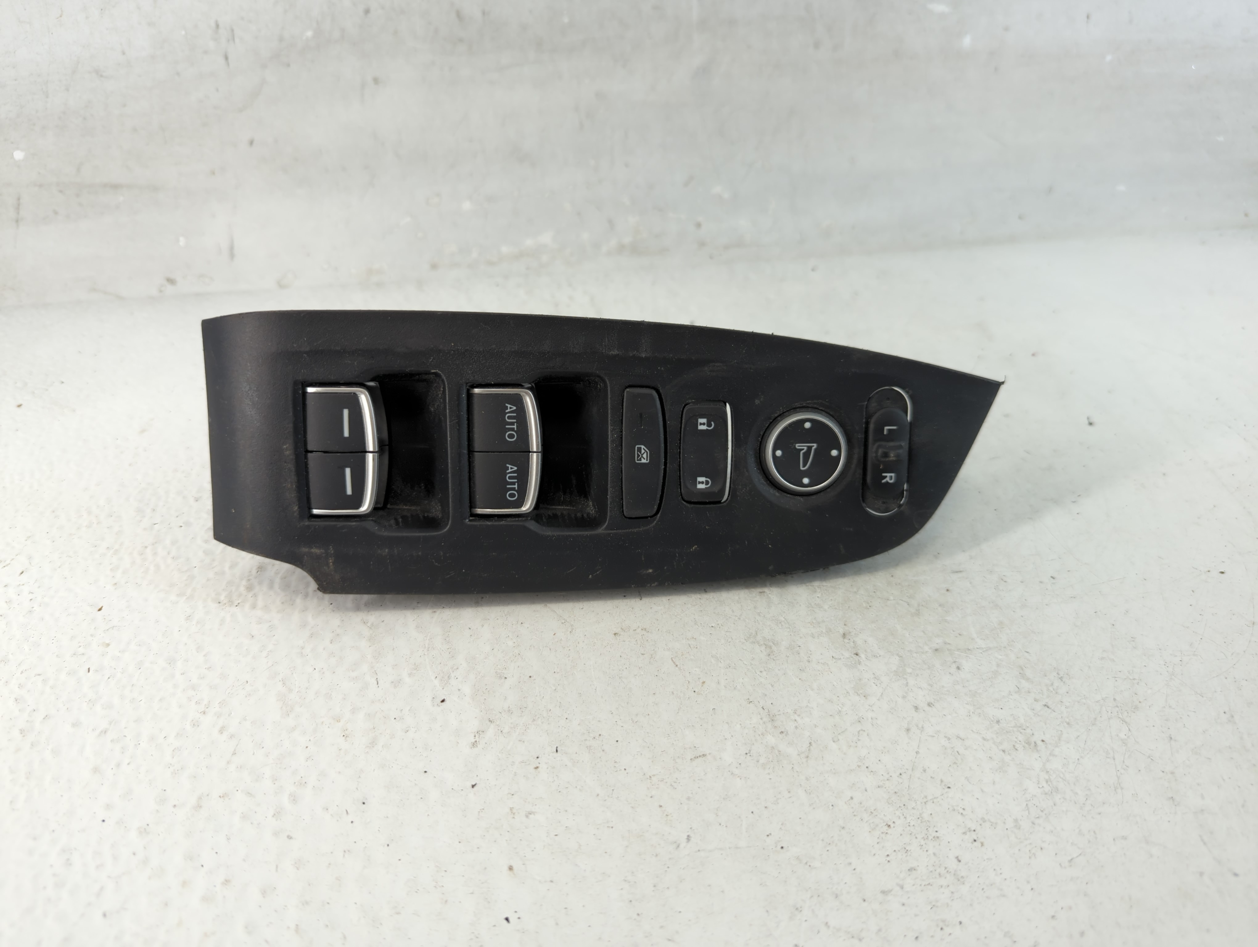 2018-2022 Honda Accord Driver Left Door Master Power Window Switch 1059250 - Oemusedautoparts1.com
