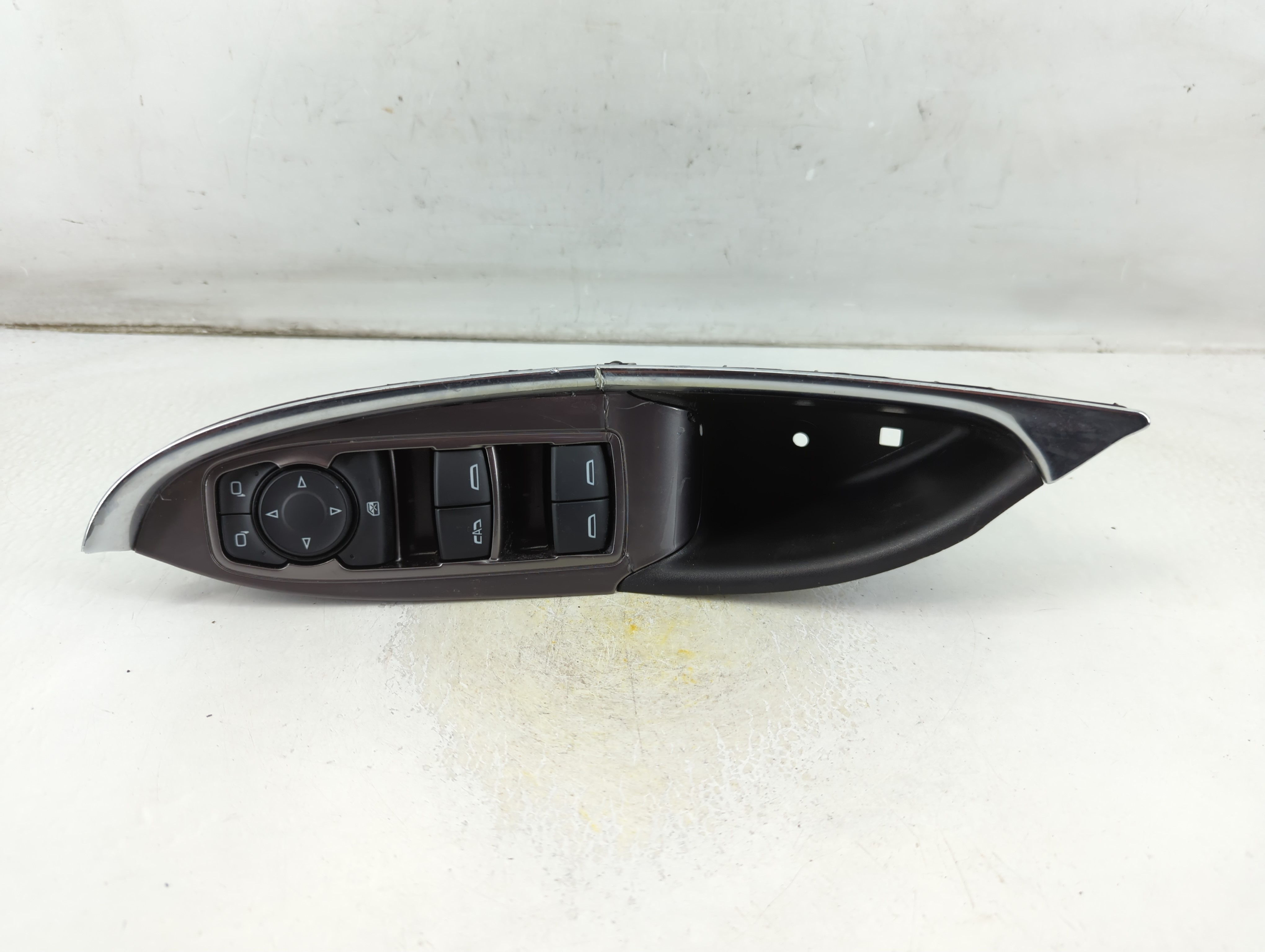 2021 Chevrolet Trailblazer Driver Left Door Master Power Window Switch 1059640 - Oemusedautoparts1.com