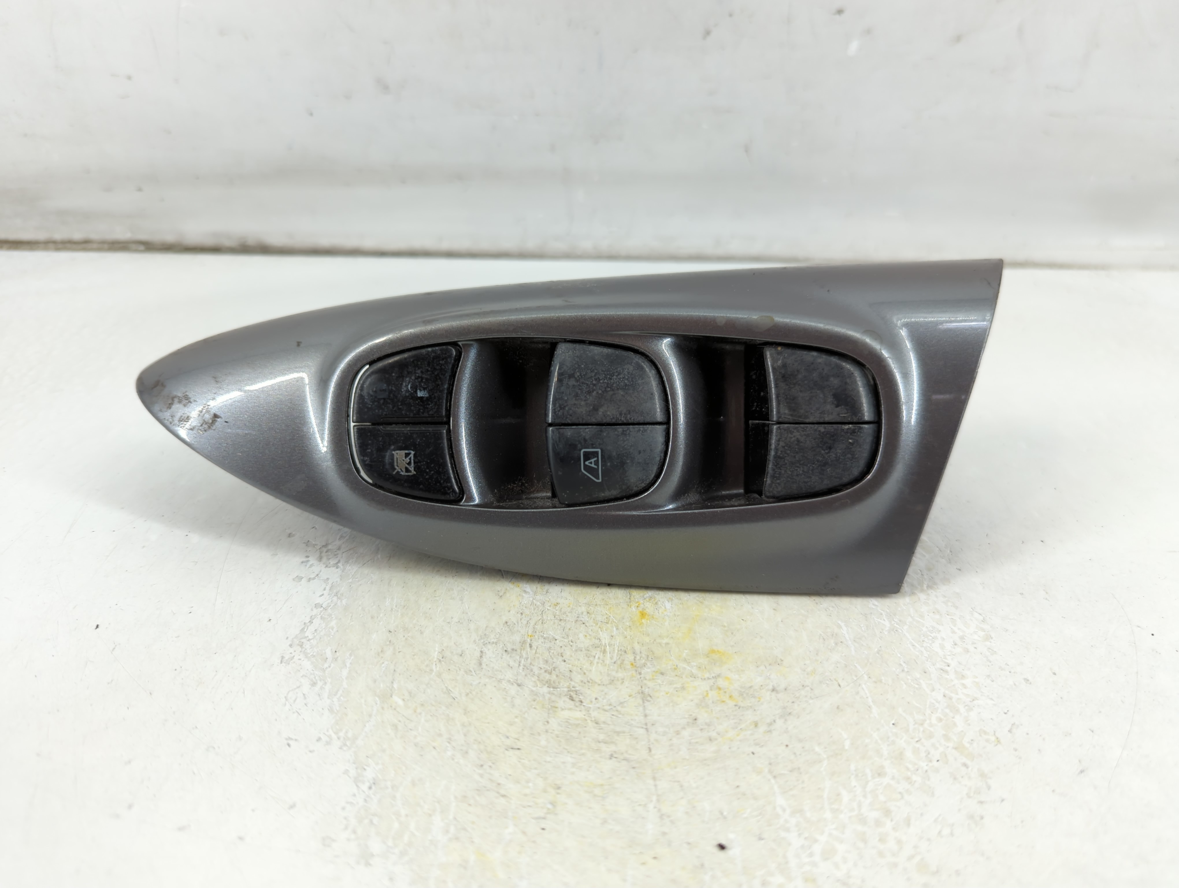 2011-2017 Nissan Juke Driver Left Door Master Power Window Switch 1059650 - Oemusedautoparts1.com