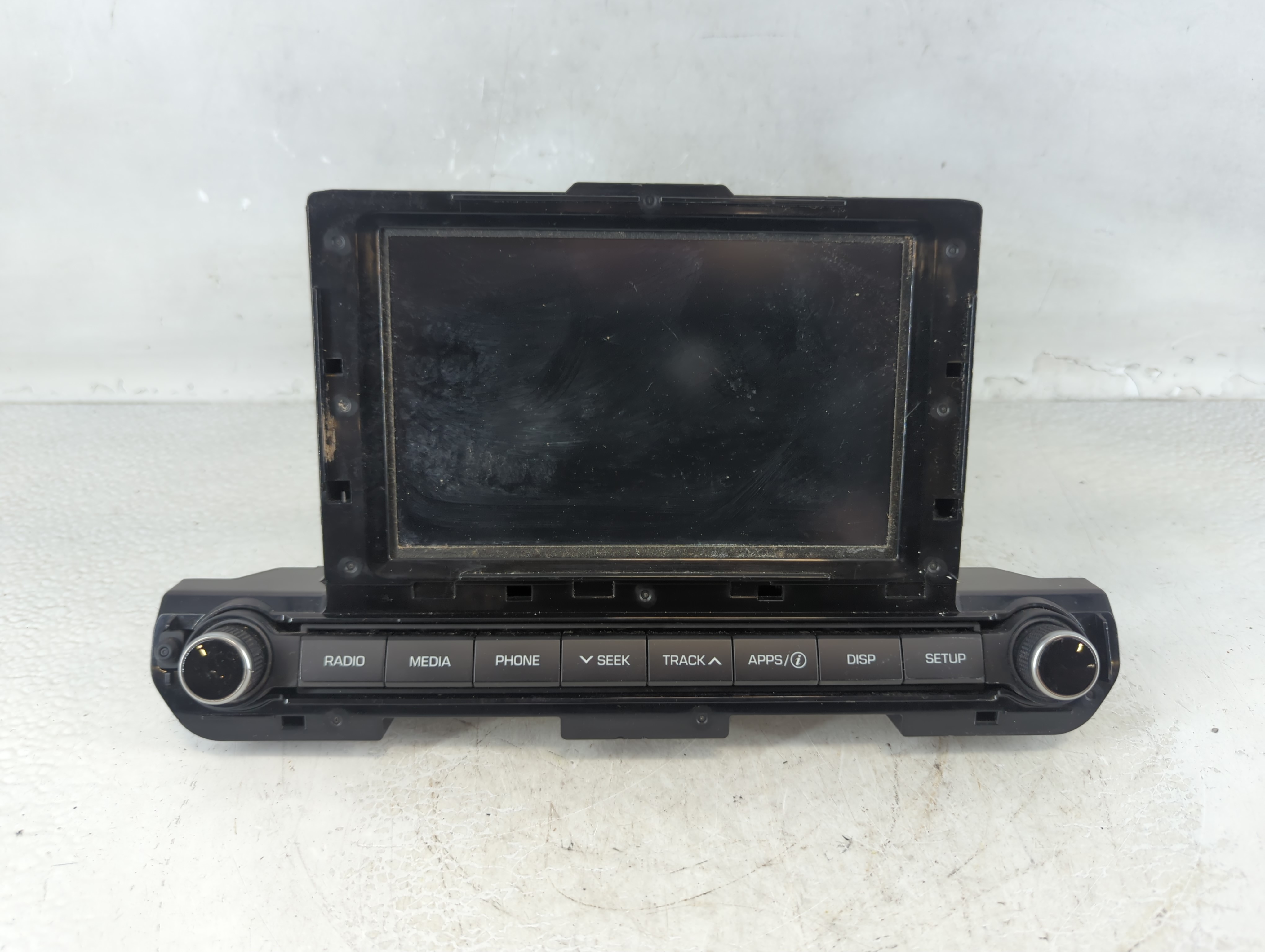 2017-2018 Hyundai Elantra Am Fm Cd Player Radio Receiver 1059654 - Oemusedautoparts1.com