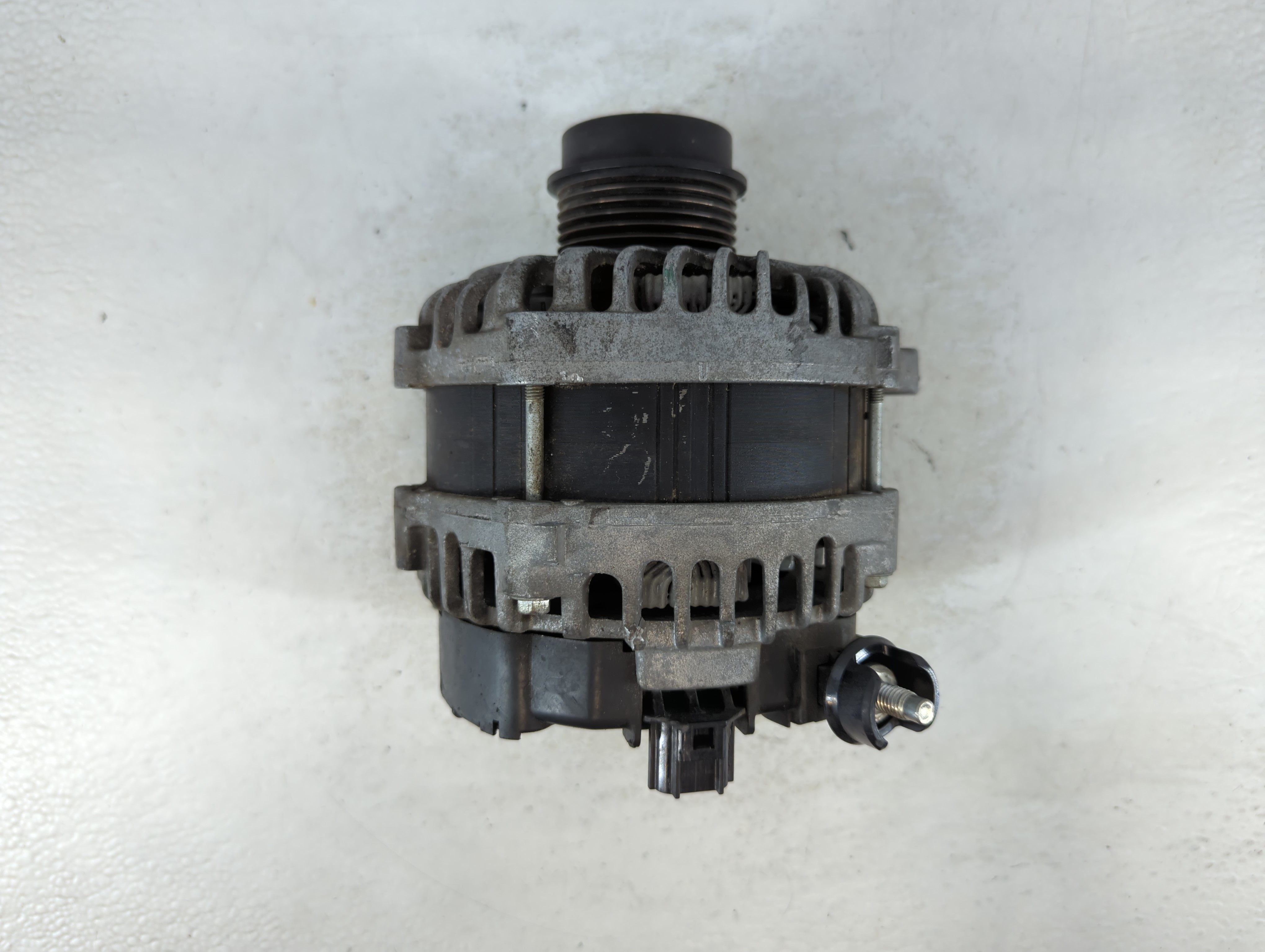 2018 Ford Expedition Alternator Generator Charging Assembly Engine Oem 1059662 - Oemusedautoparts1.com