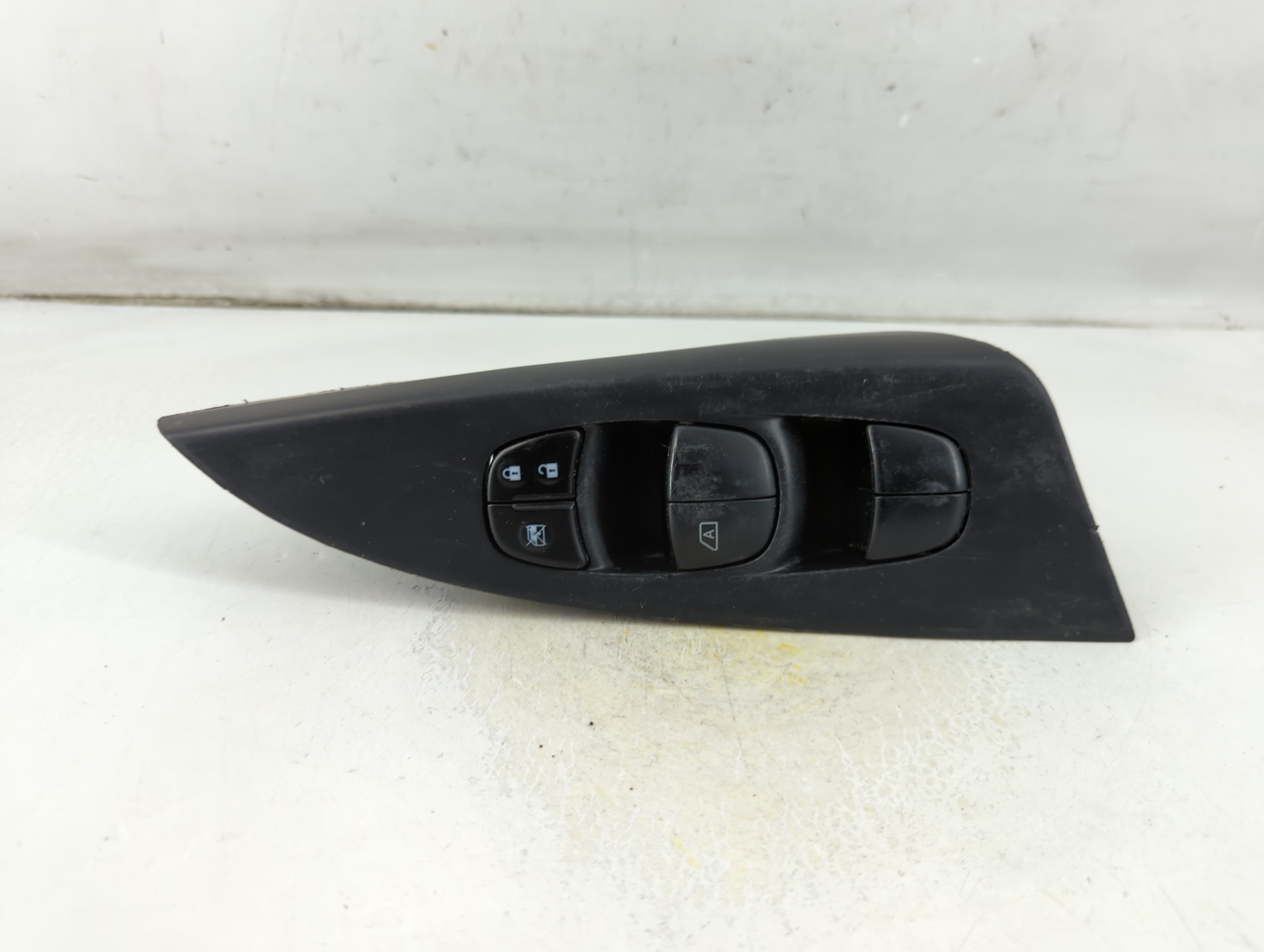 Picture of 2013-2019 Nissan Sentra Driver Left Door Master Power Window Switch 1059822