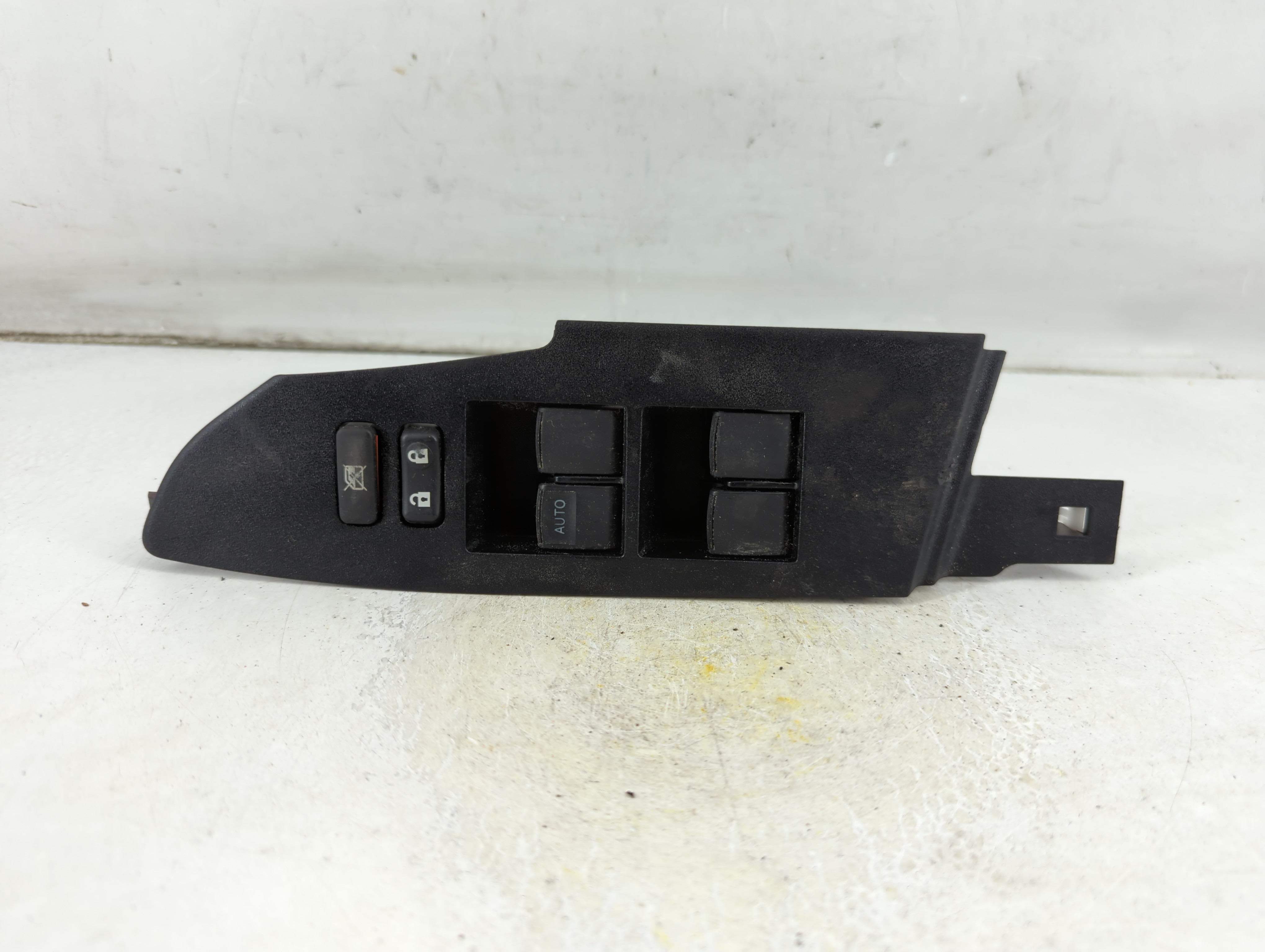 2014-2019 Toyota Corolla Driver Left Door Master Power Window Switch 1059831 - Oemusedautoparts1.com