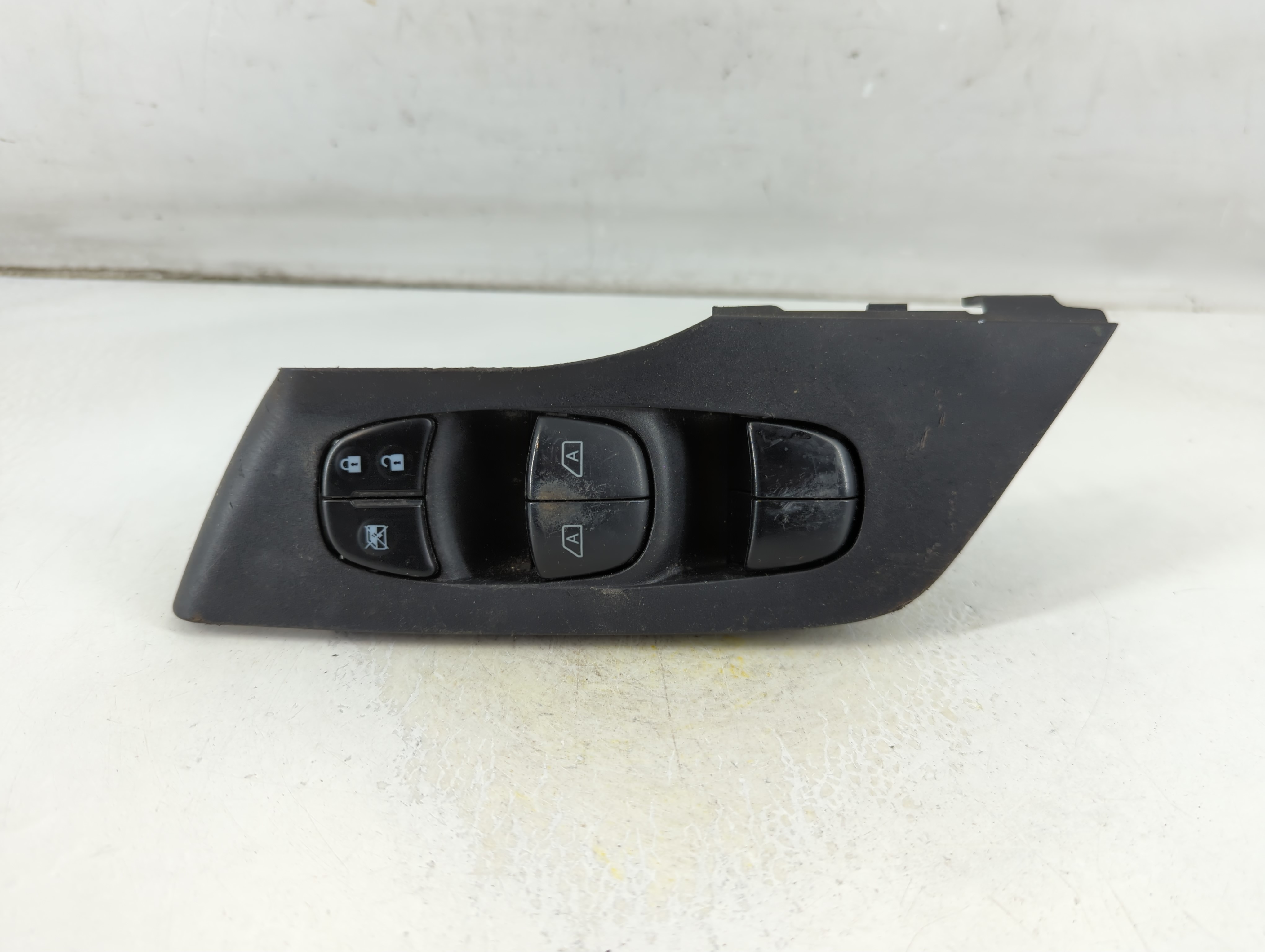 Picture of 2013-2018 Nissan Altima Driver Left Door Master Power Window Switch 1059838